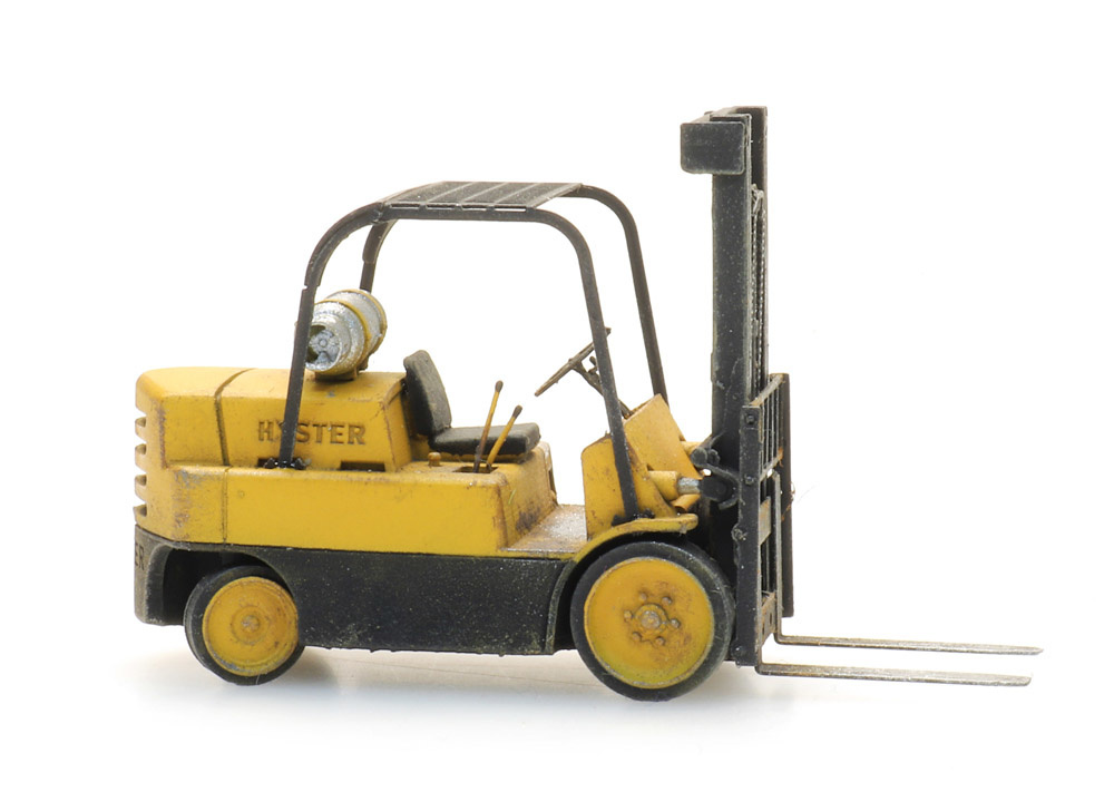 Artitec 387.496 HO scale 7 ton forklift