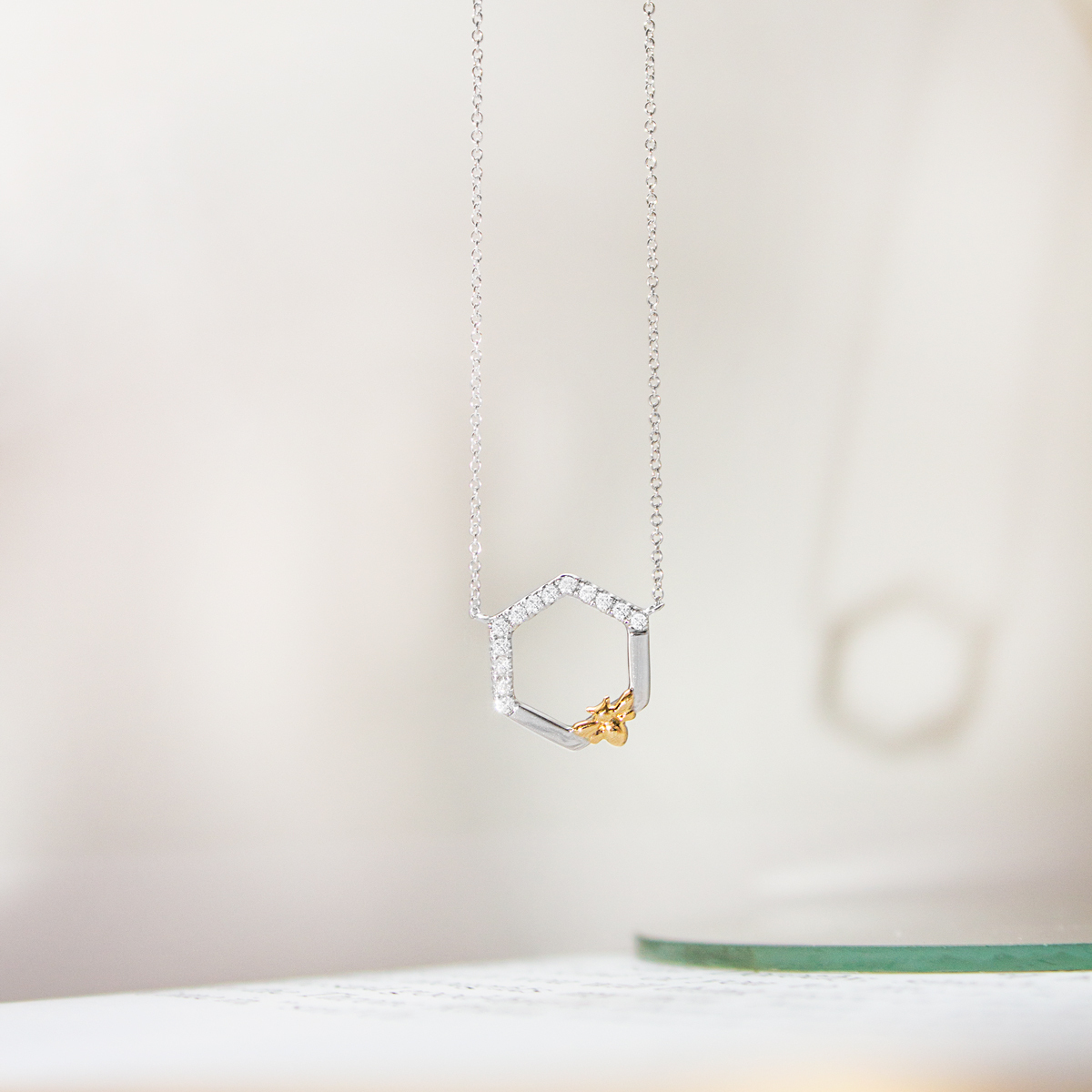 Lil Bee 小蜜蜂項鍊