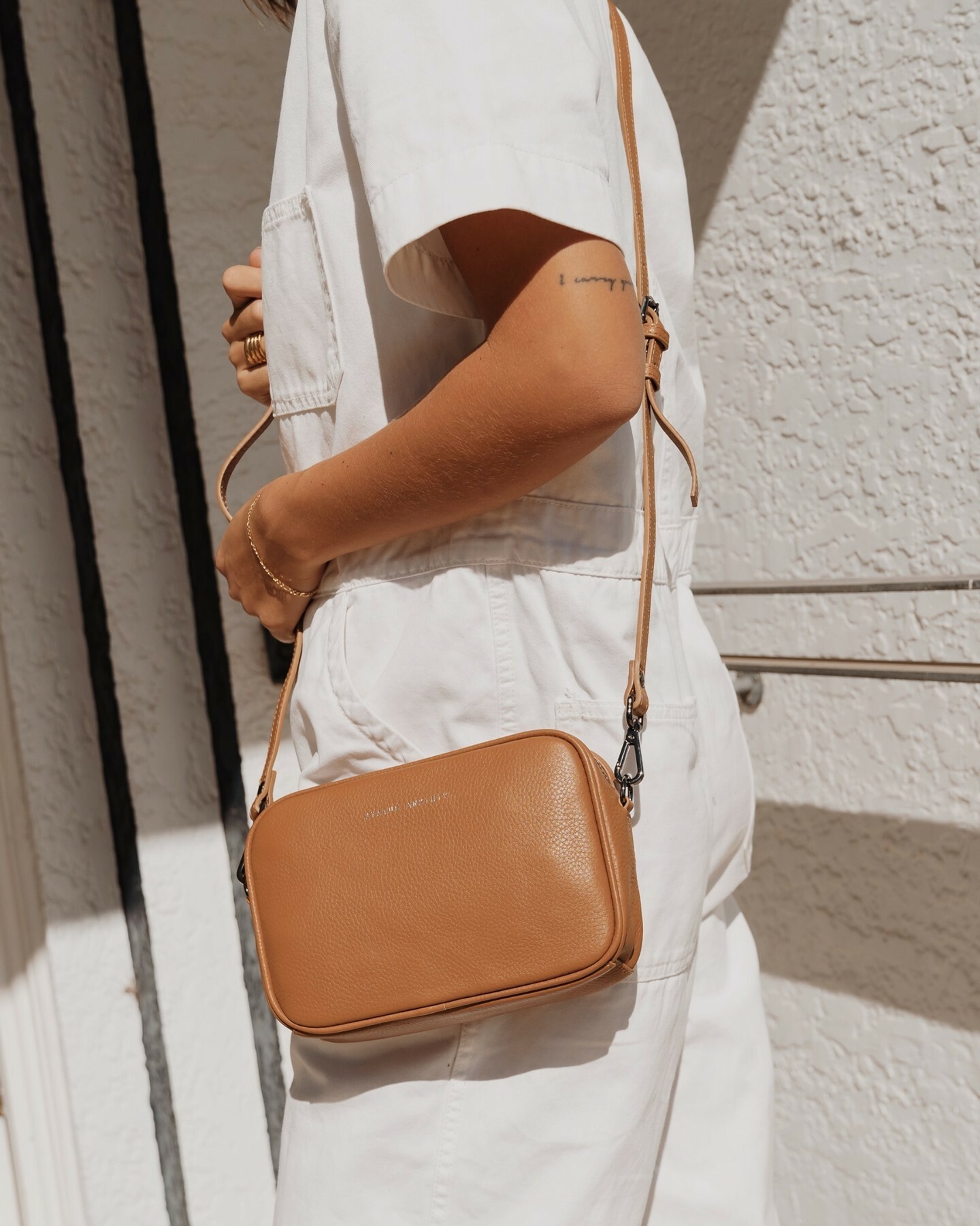 PLUNDER 側背包 /  駝色