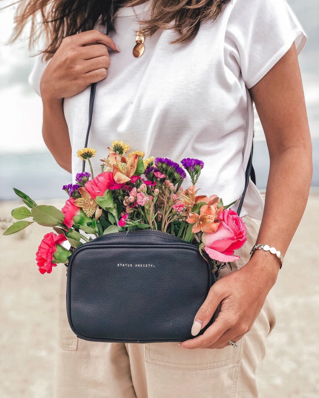 PLUNDER 側背包 /  海軍藍