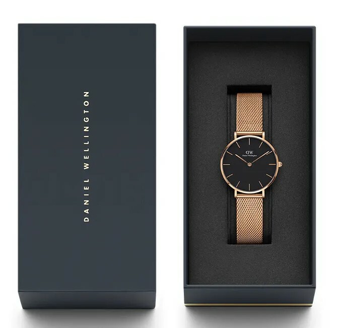 萬年鐘錶 - DW - Daniel Wellington  PETITE MELROSE系列 錶徑 : 32mm  黑面玫瑰金框米蘭錶帶女錶 DW00100161