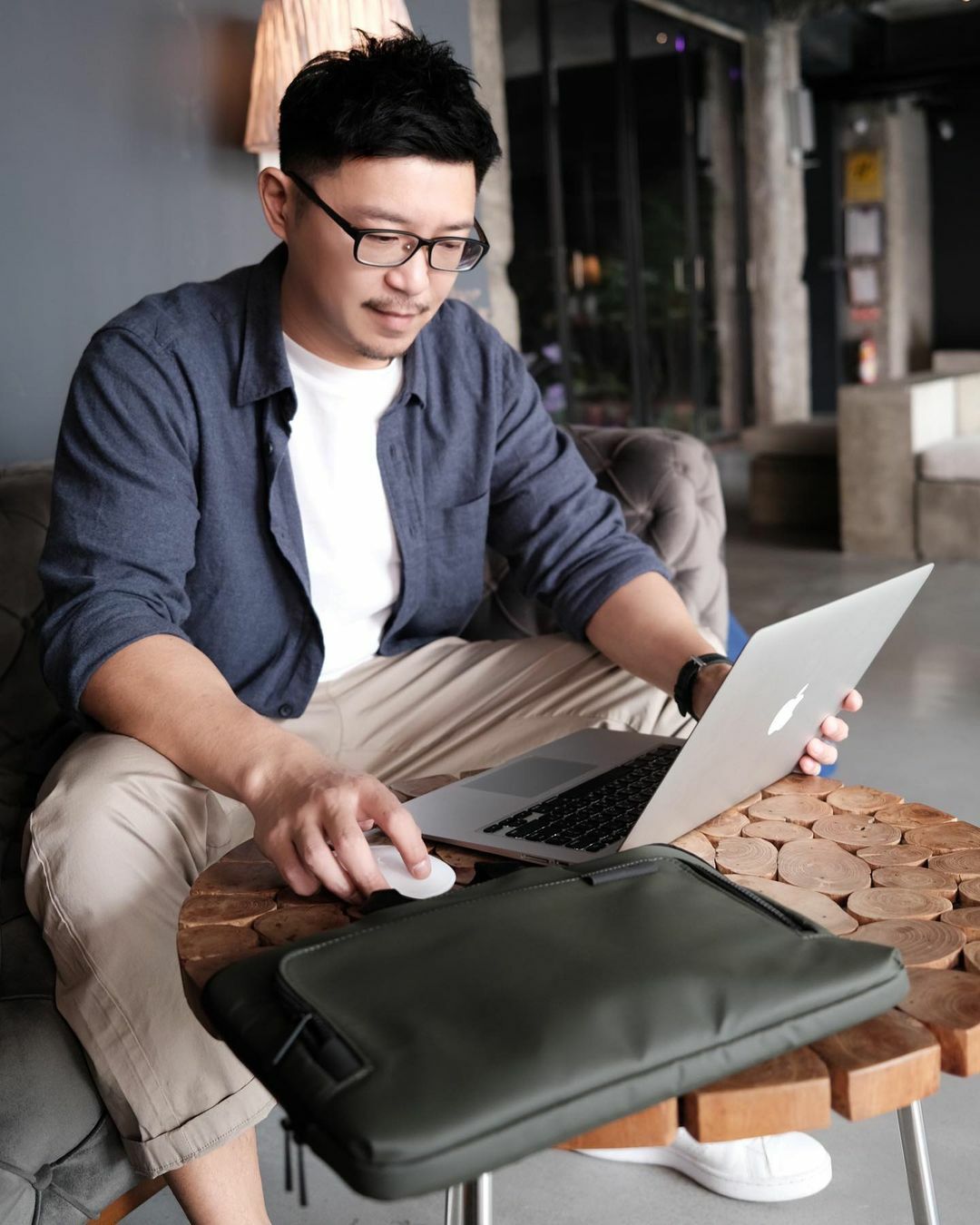 【Avery Wang ▪︎威 | 生活×旅遊誌 averywang JTLEGEND NESS 巧納筆電內袋開箱