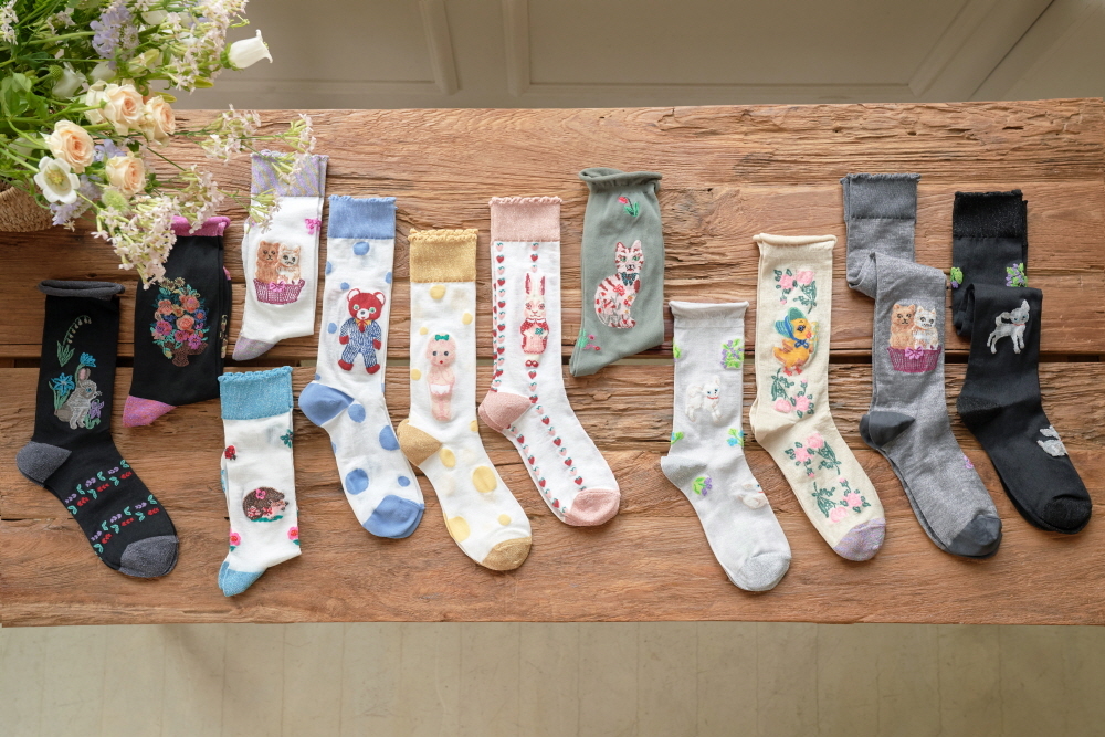 socks appeal,sticky monster,sml,inapsquare,黏黏怪物襪子,黏黏怪物研究所,黏黏怪物華山,韓星,g-dragon,韓國,kbp,kitty bunny pony