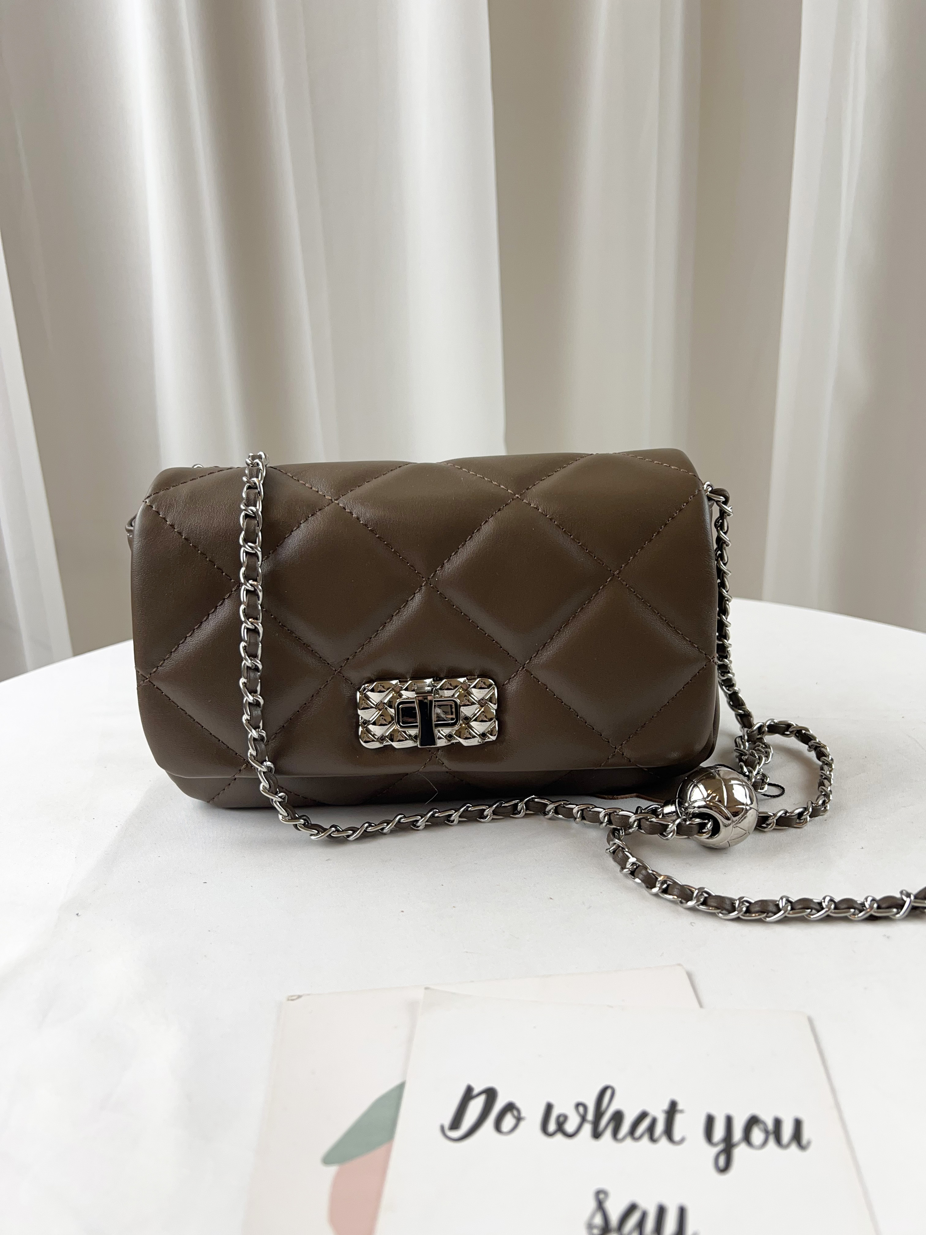 焦糖深棕 菱格銀扣真皮牛皮鏈帶肩背包 / 側背包  #SM-89-6251