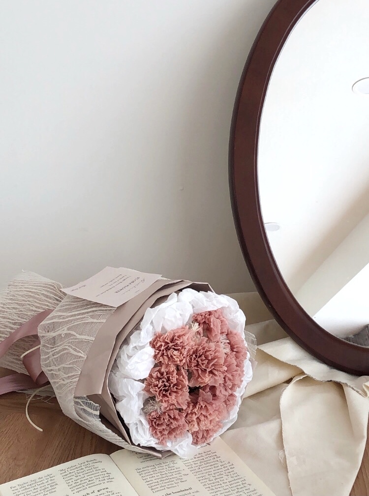 永生康乃馨花束-奶油雲朵