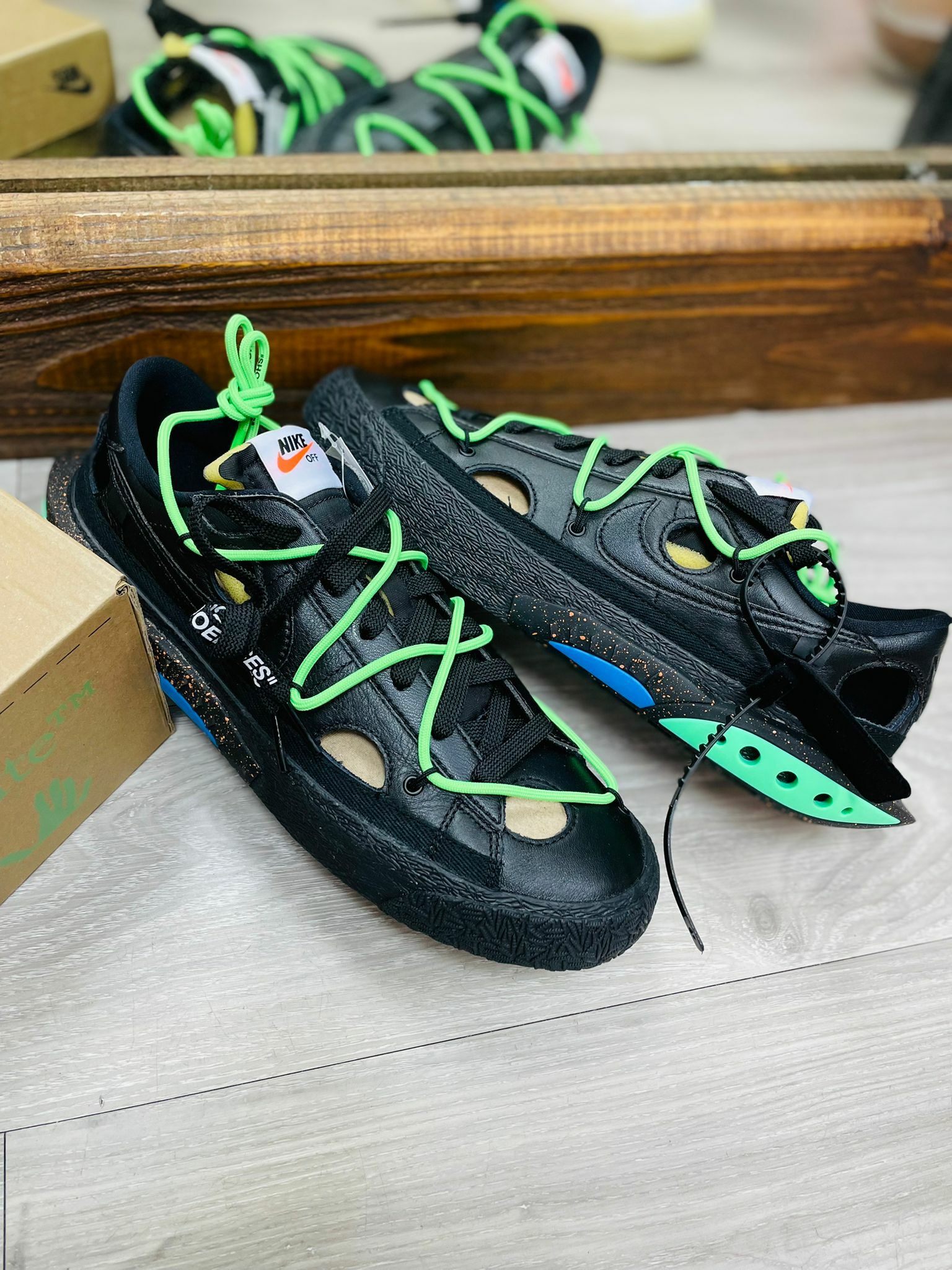 {現貨} OFF White X Nike Blazer Low "Black/Green"  DH7863-001