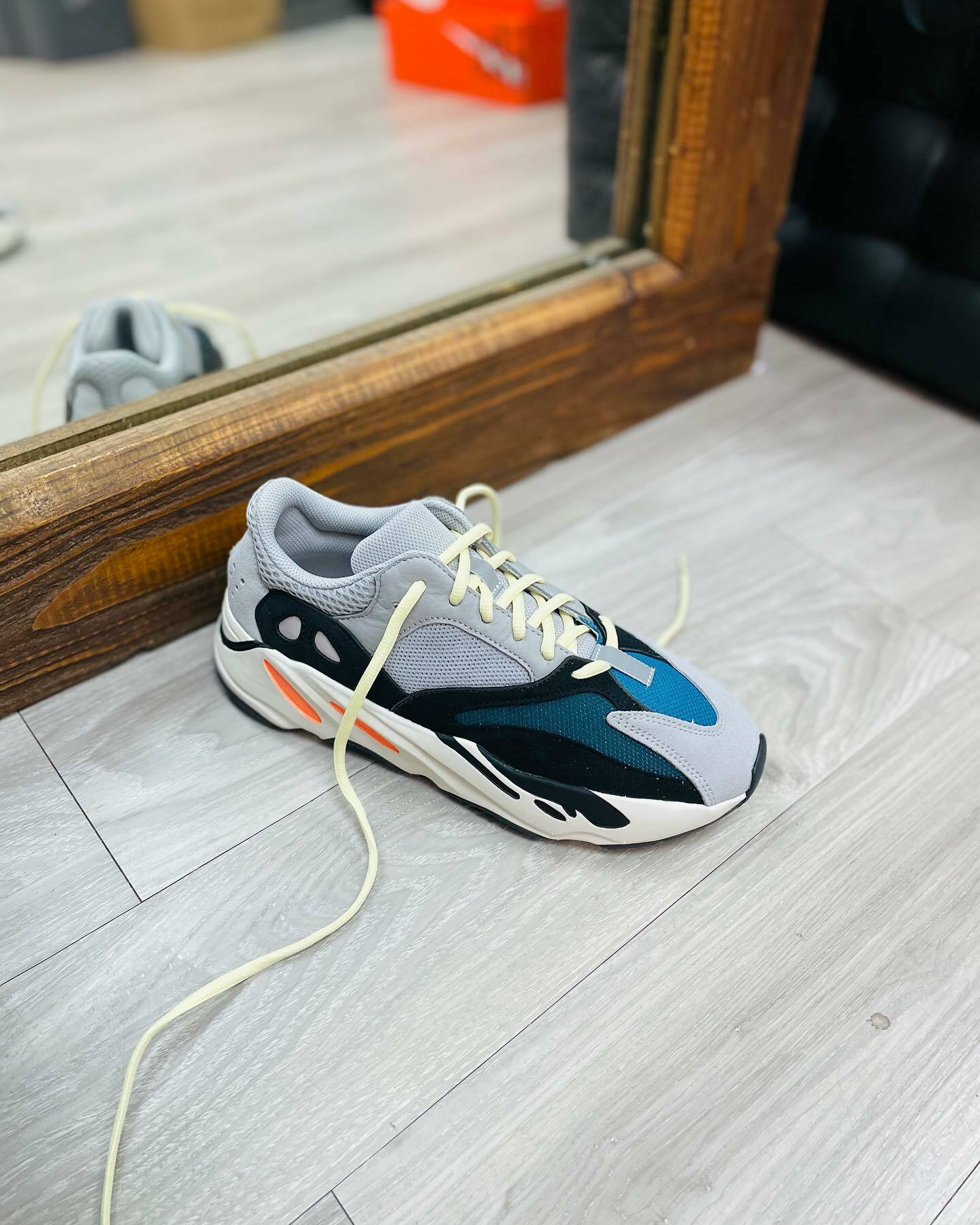 {現貨} Adidas Yeezy 700 Wave Runner OG B75571