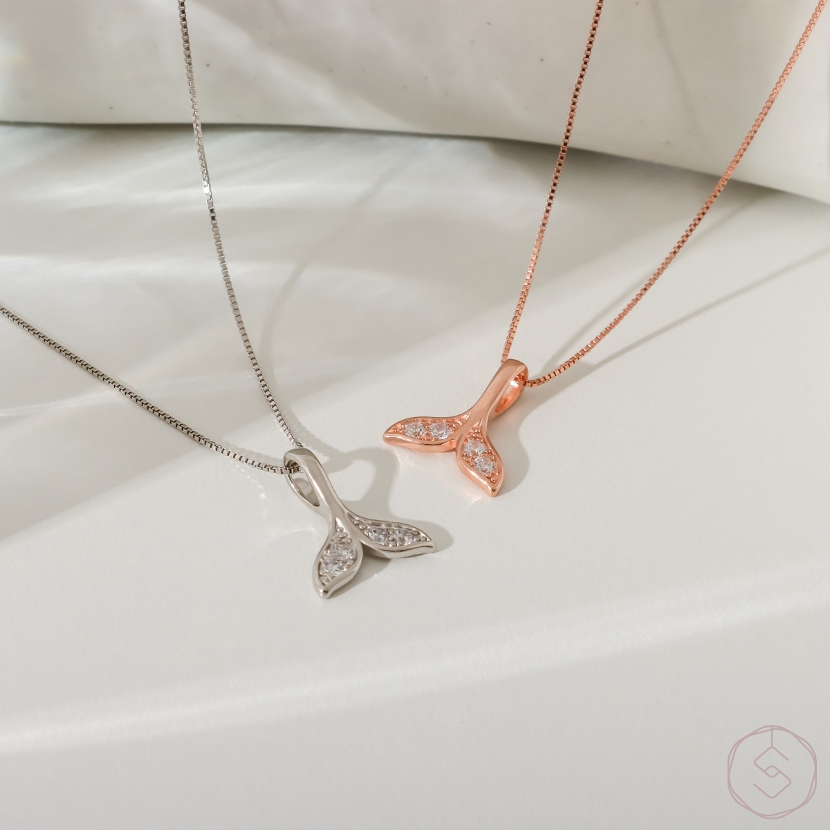 人魚姫 | S925純銀 | ダイヤモンド埋め込みフィッシュテールネックレス