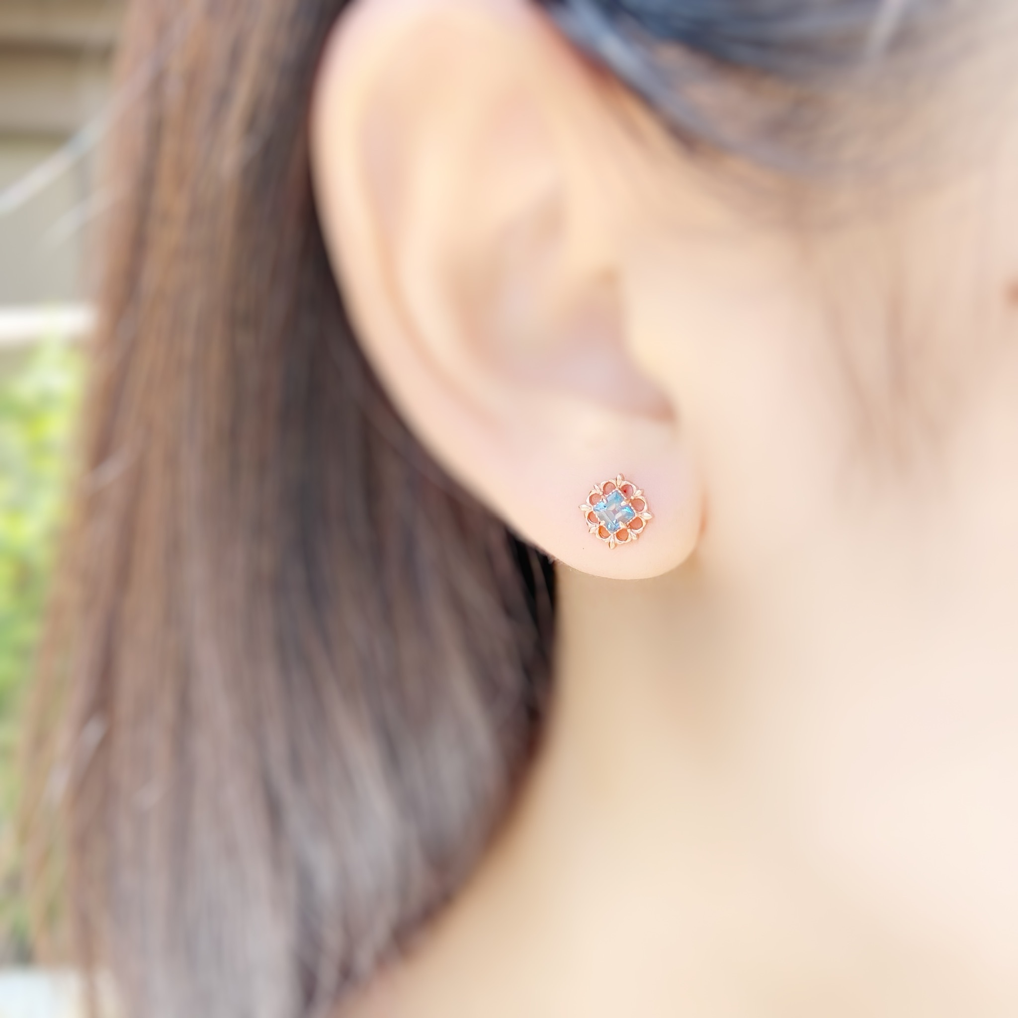 | 925純銀・厚鍍玫瑰金・托帕石  | 淺藍湖鏡耳環 | EA0513 |