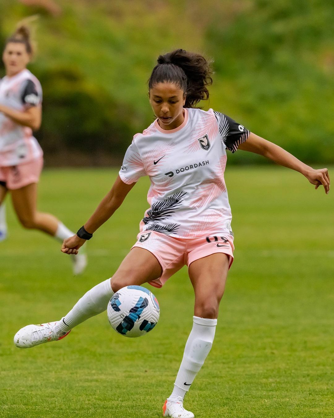 [預訂]2022女子美職聯天使城主場作客球衣