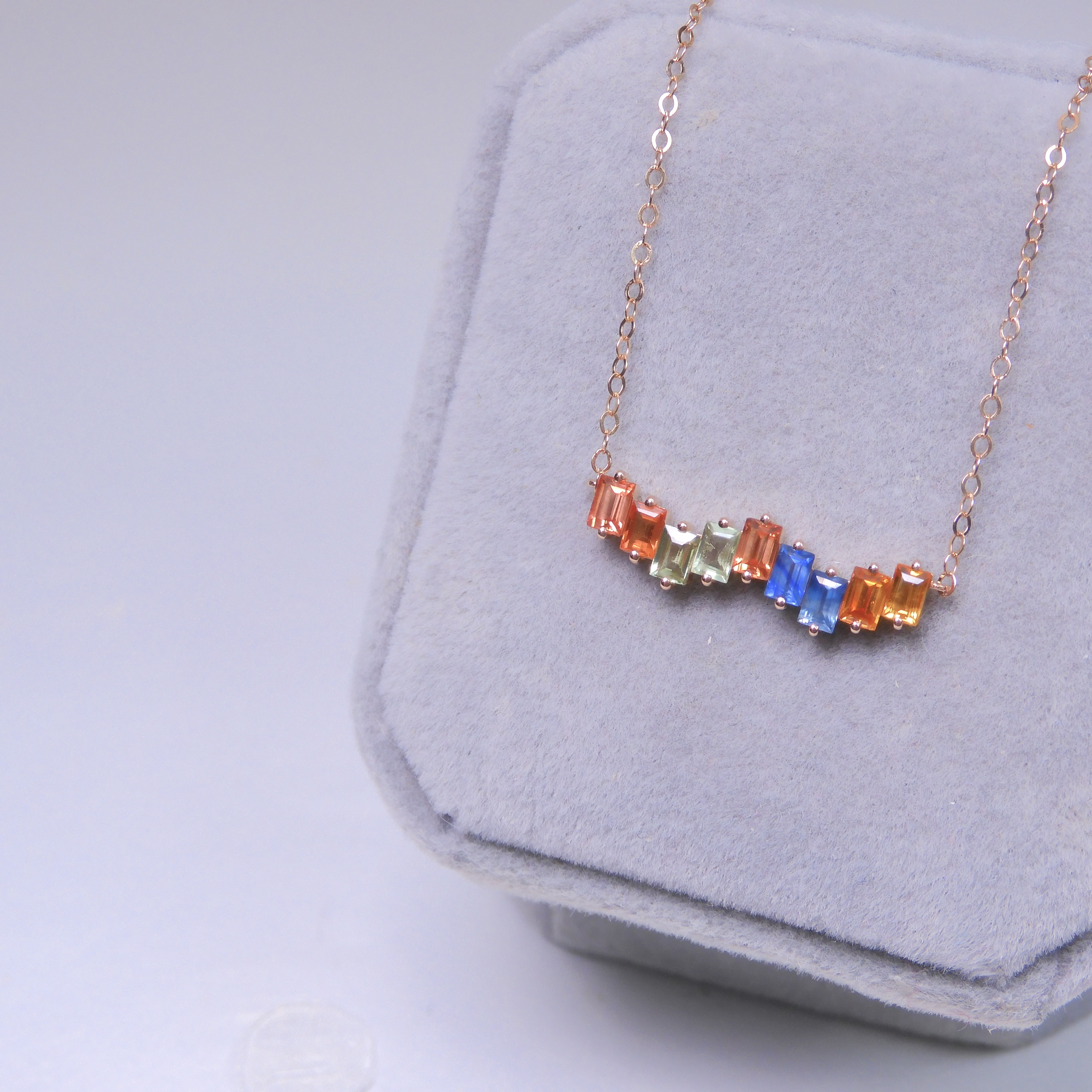 18K金 0.92ct 彩色藍寶石項鏈