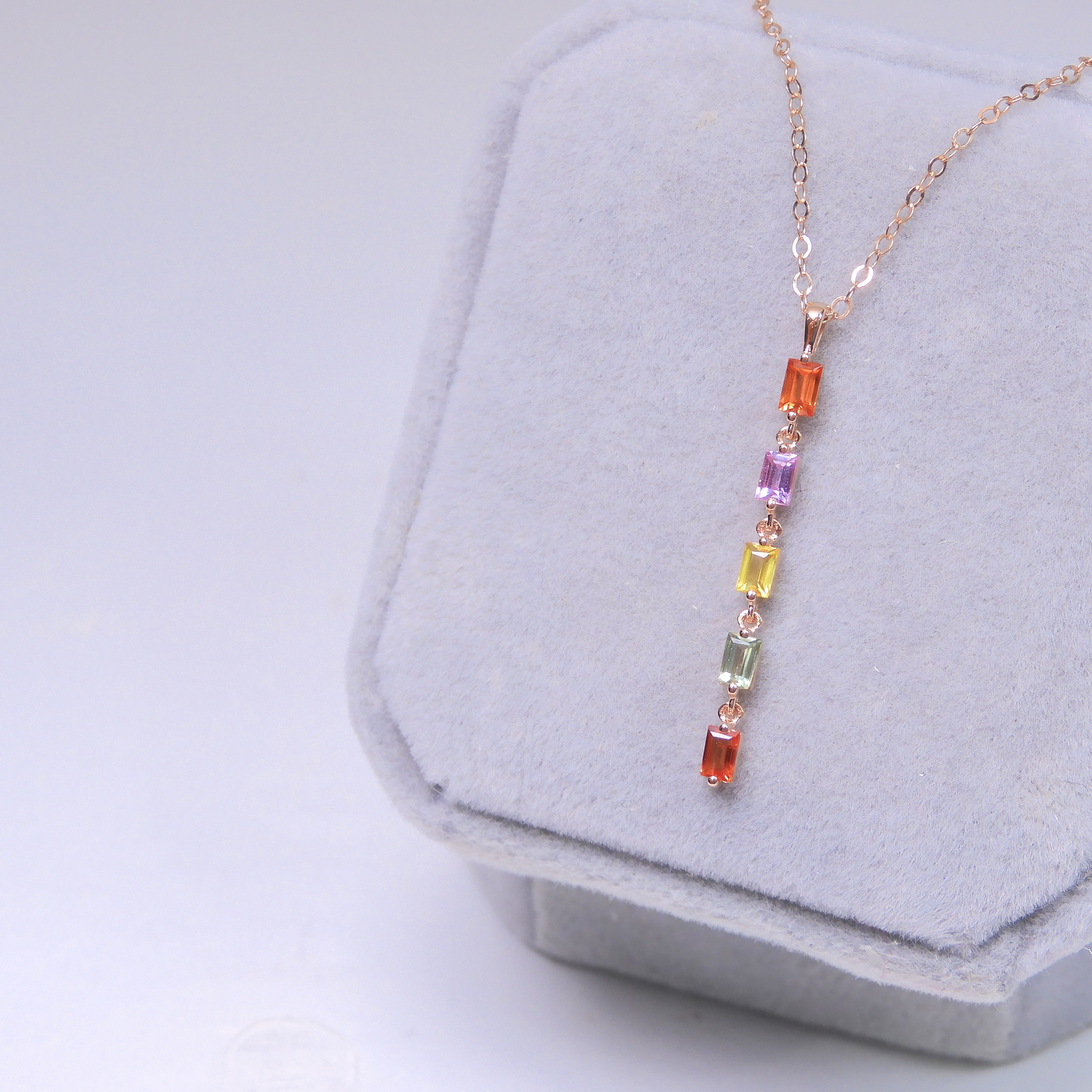 18K金 0.43ct 彩色藍寶石項鏈