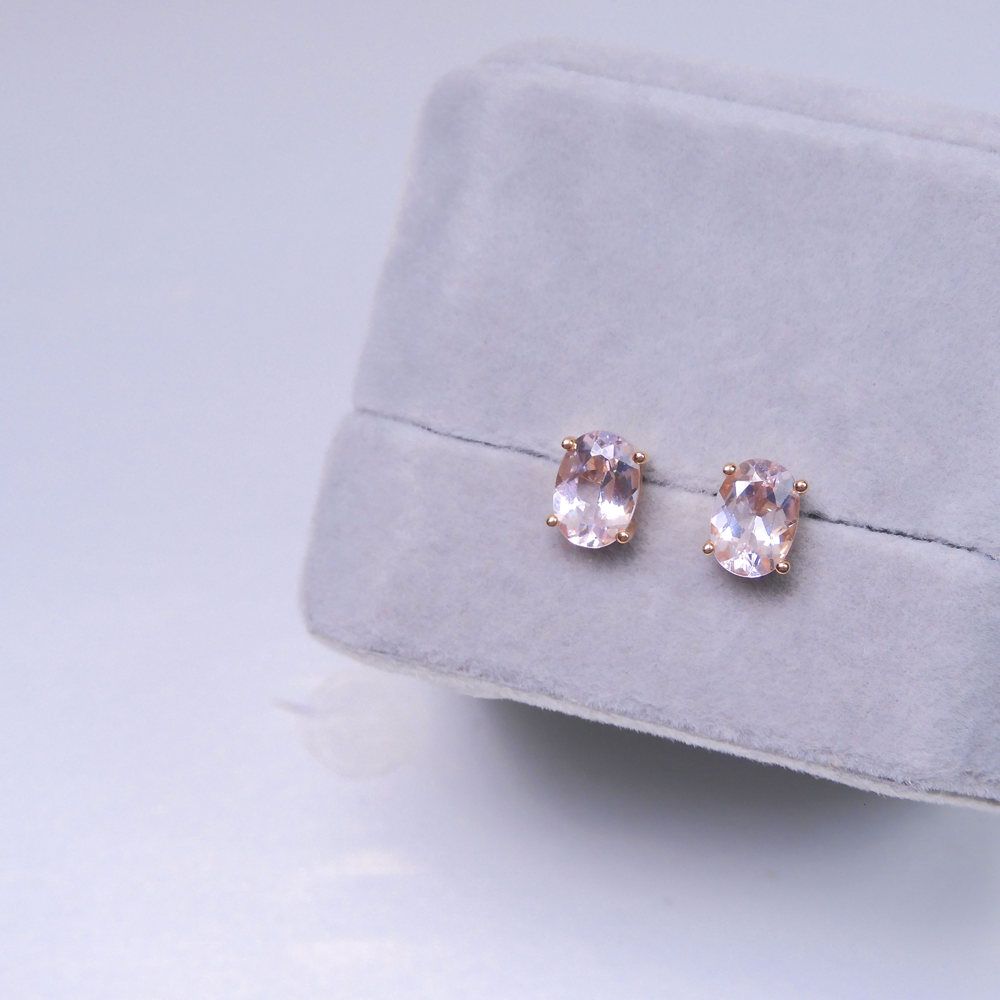 18K金 1.46ct 摩根石耳釘