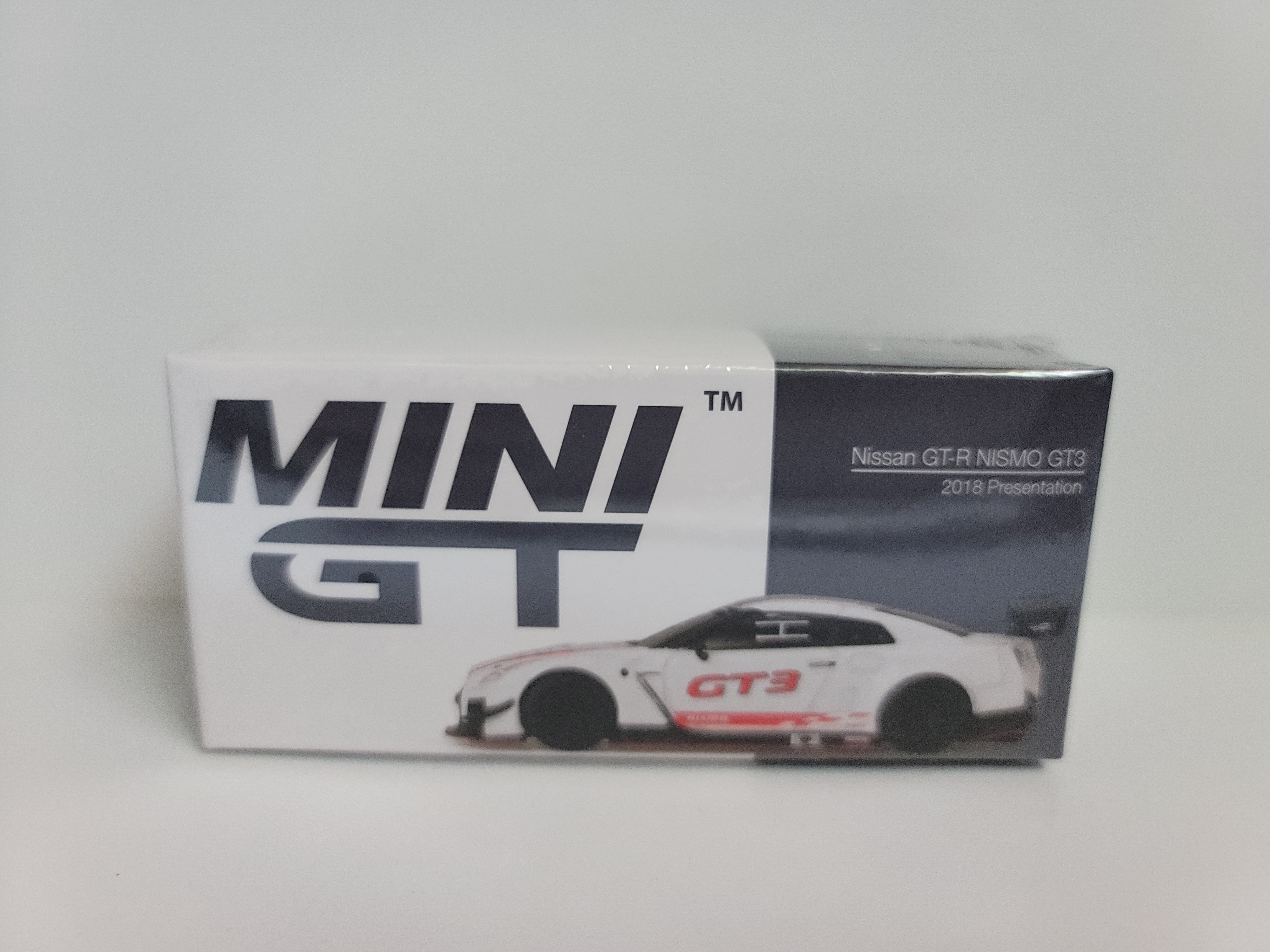 ミニカー MINI GT Nissan GT-R NISMO GT3 2018 327 Mini GT Mijo Exclusives 327 Nissan GTR Nismo GT3 2018