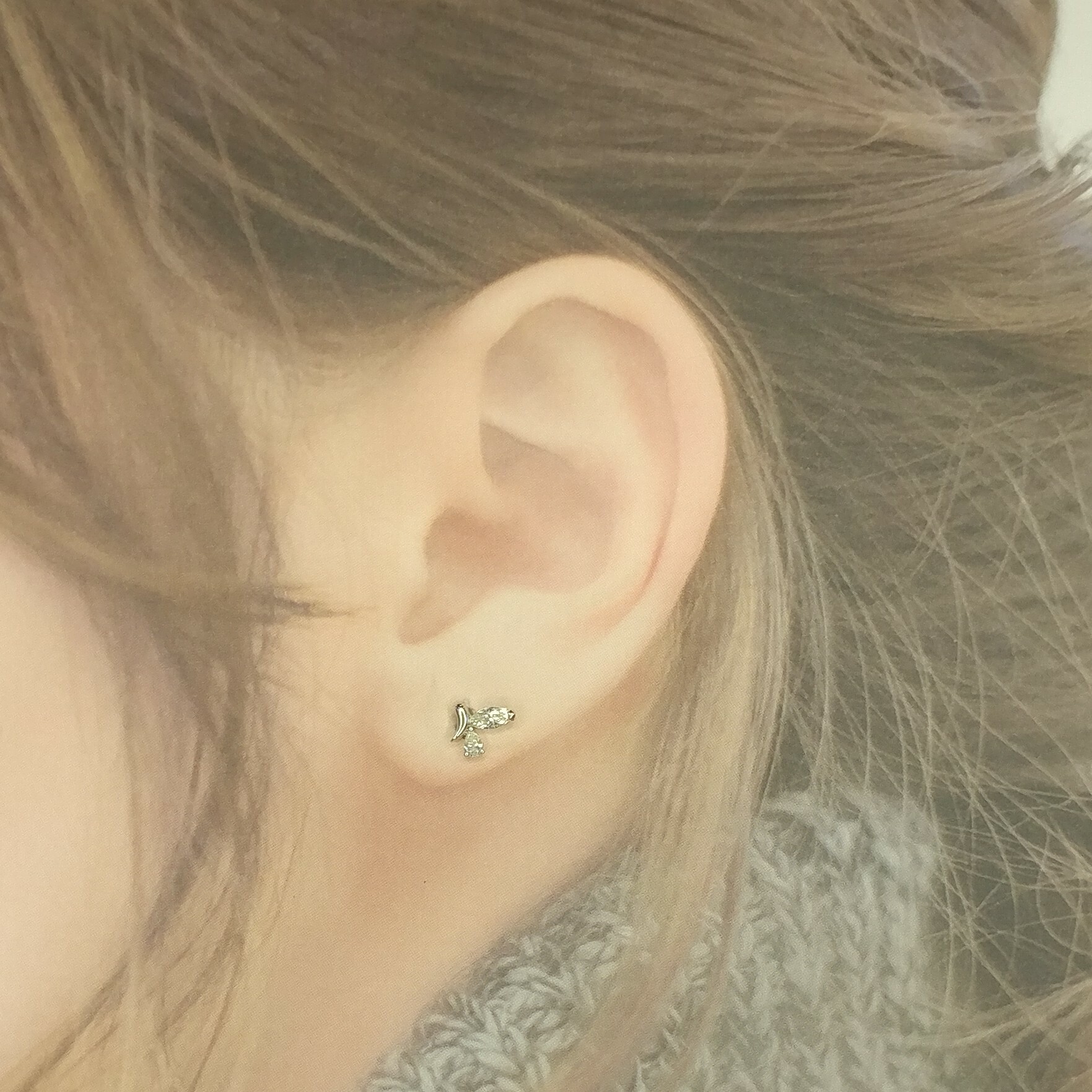 全新18K白金37份鑽石耳環