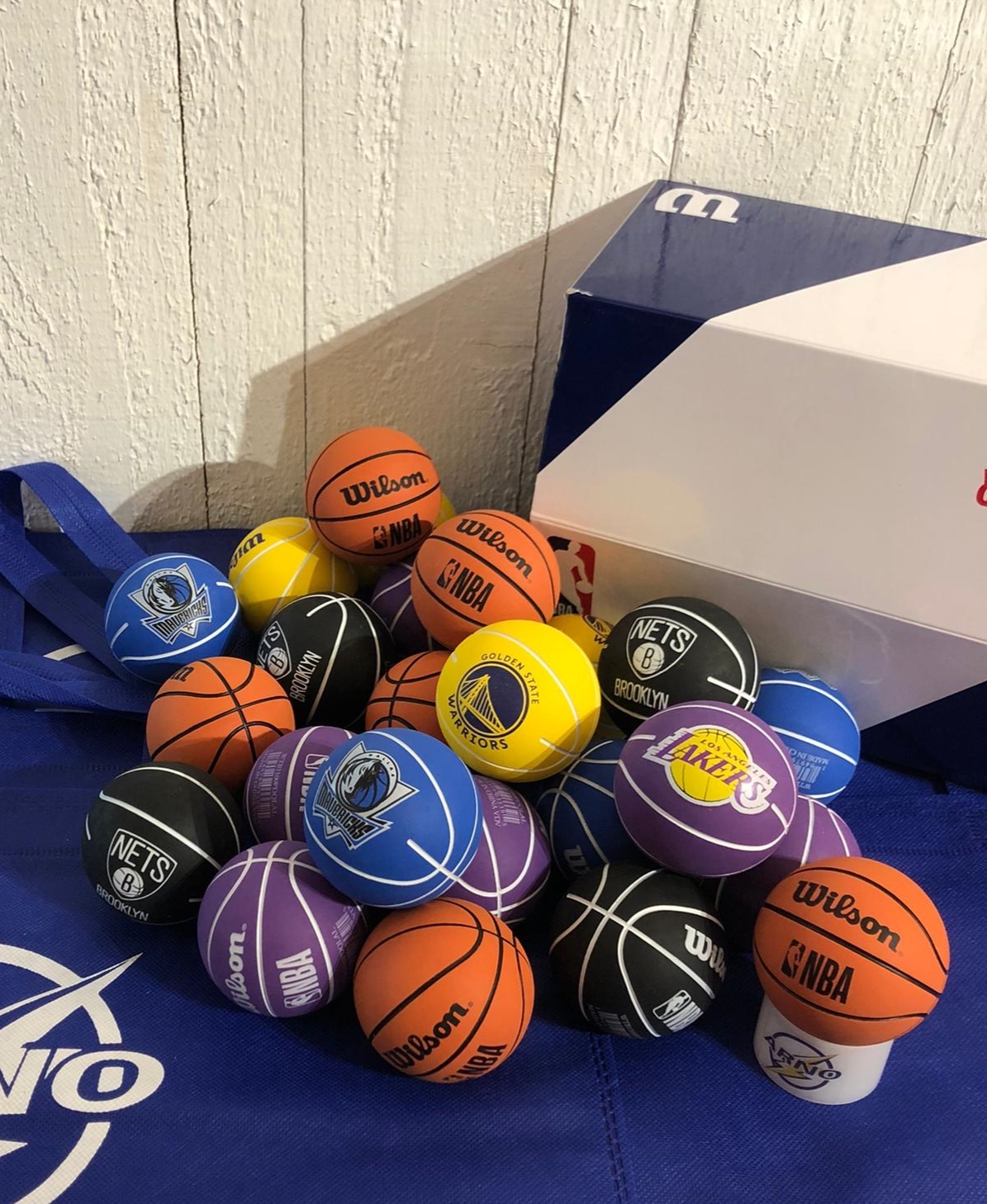 Wilson NBA球隊系列Q版小籃球 彈力球