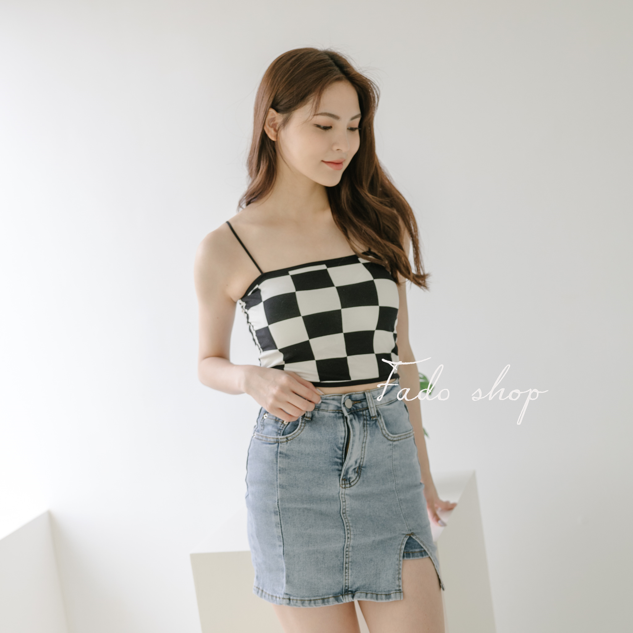 法朵Fado shop｜棋盤格紋細肩帶背心 526B006 黑/卡其