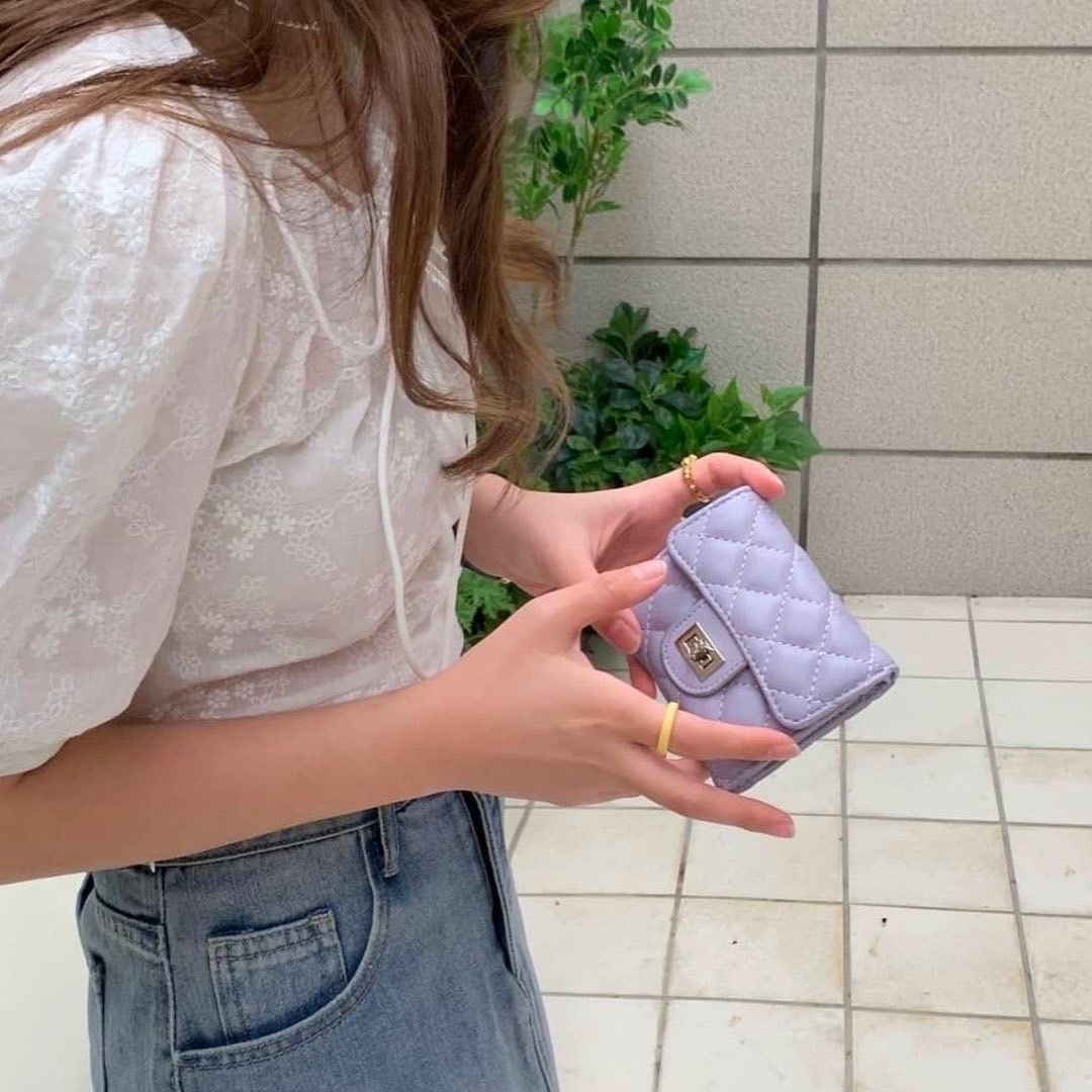 菱格紋小香風轉釦短夾