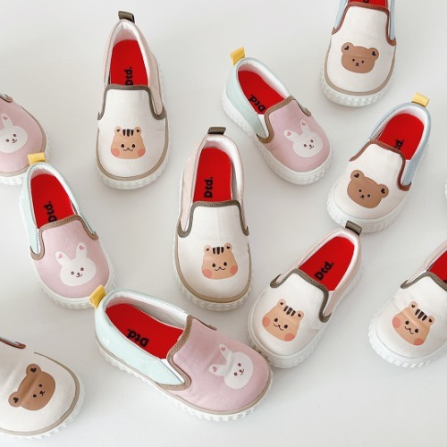 Dot to Dot 百搭Slip On