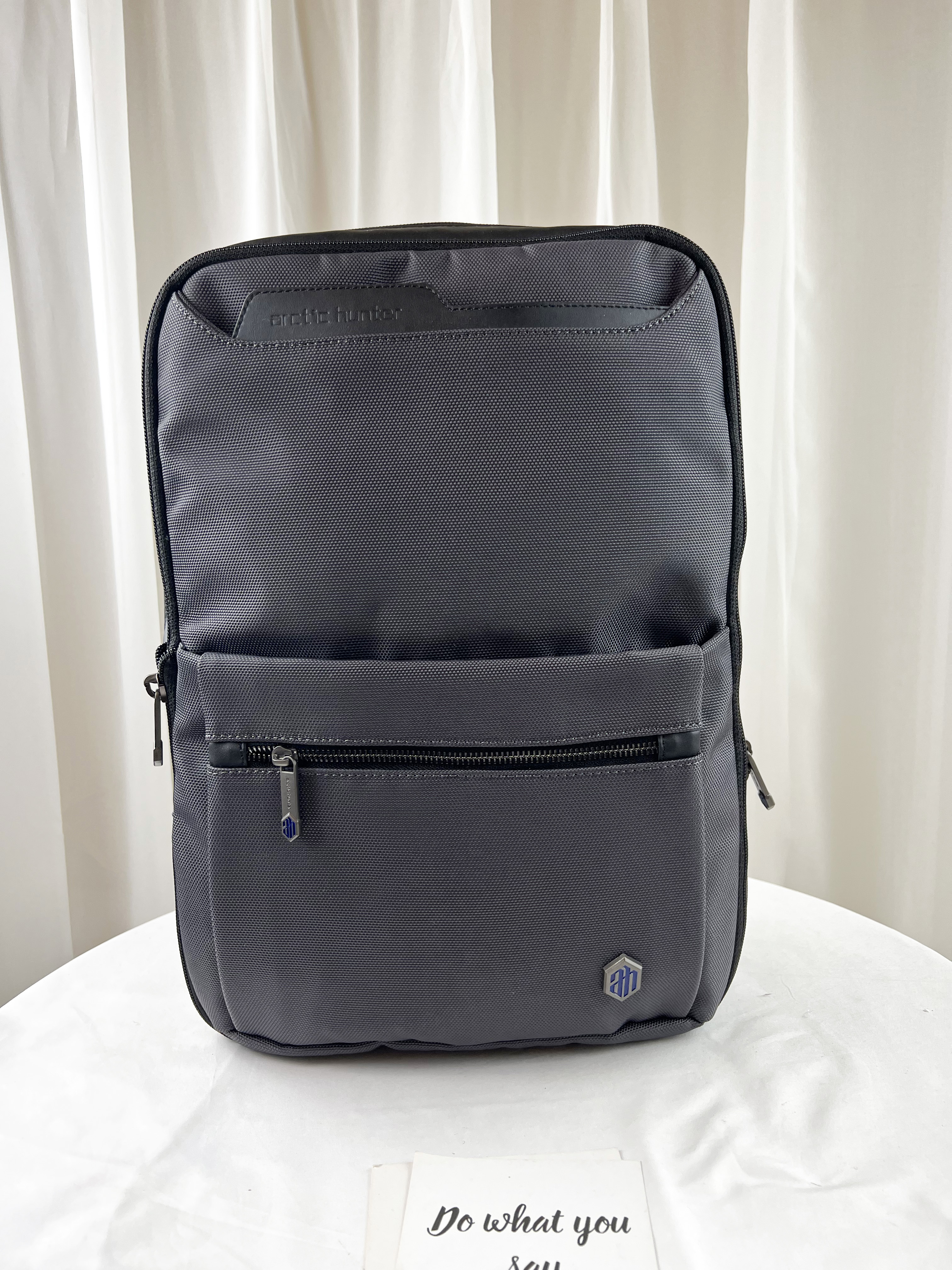 Arctic hunter 深灰色 多功能男用後背包 / 電腦包 #B00410