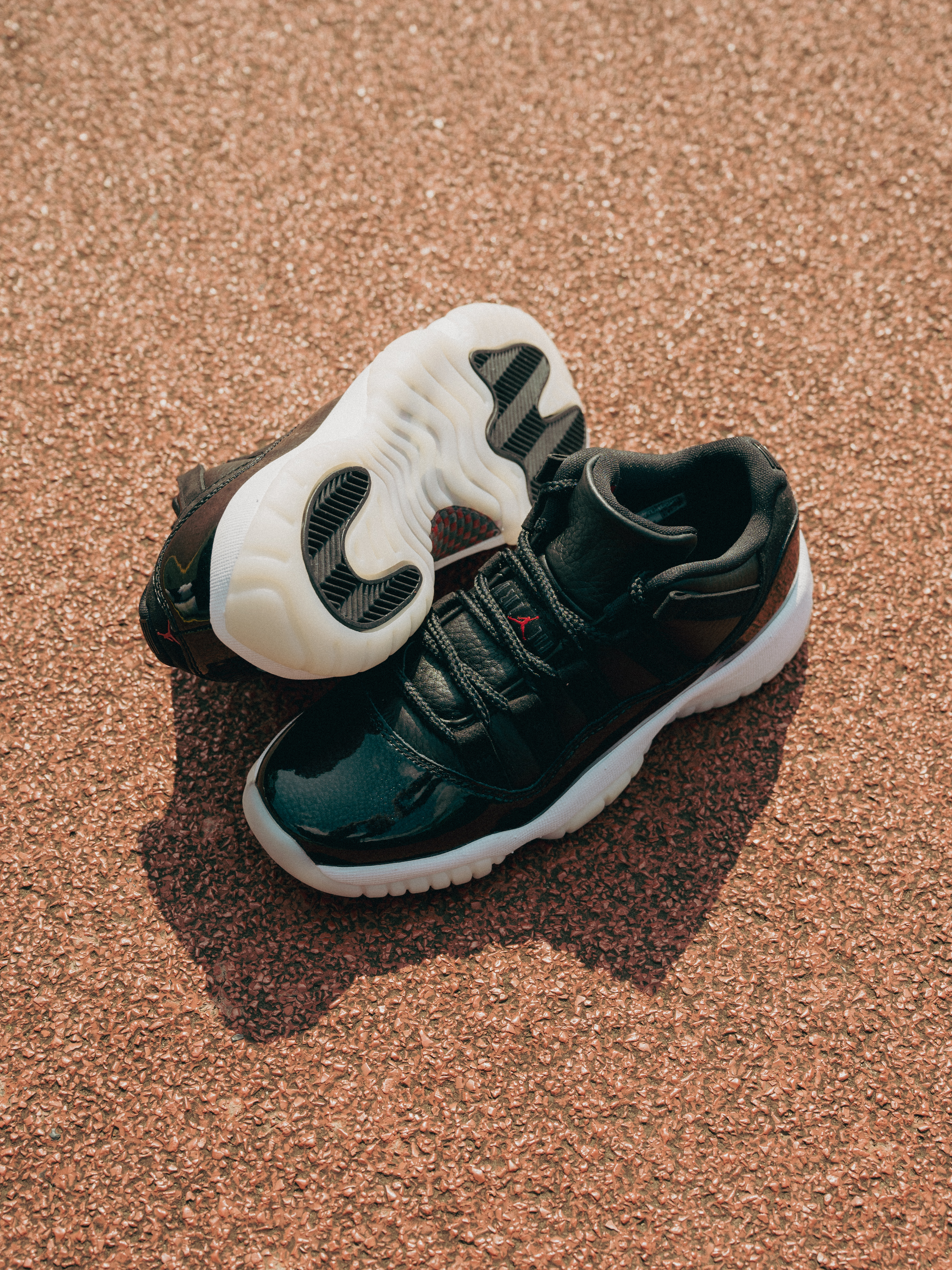 [現貨] Air Jordan 11 Low GS 72-10 528896-001