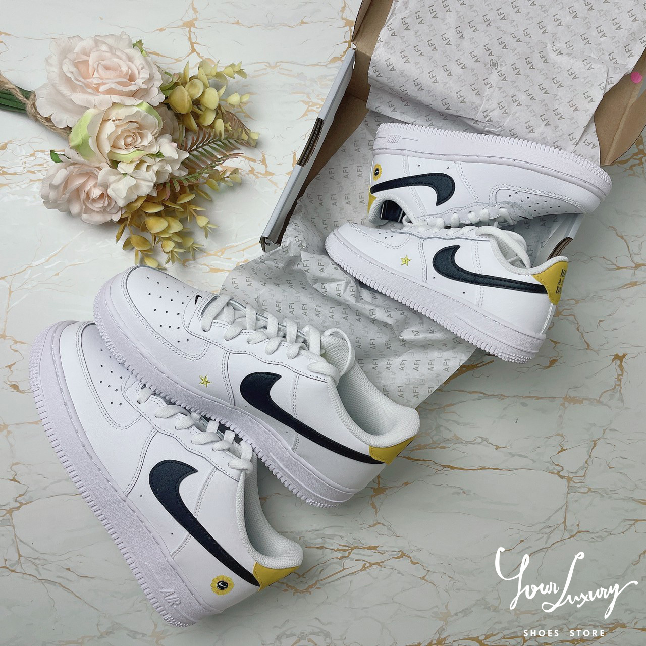 Luxury】NIKE AIR FORCE 1 AF1 全白黑勾白黃小雛菊小花低筒休閒鞋親子款