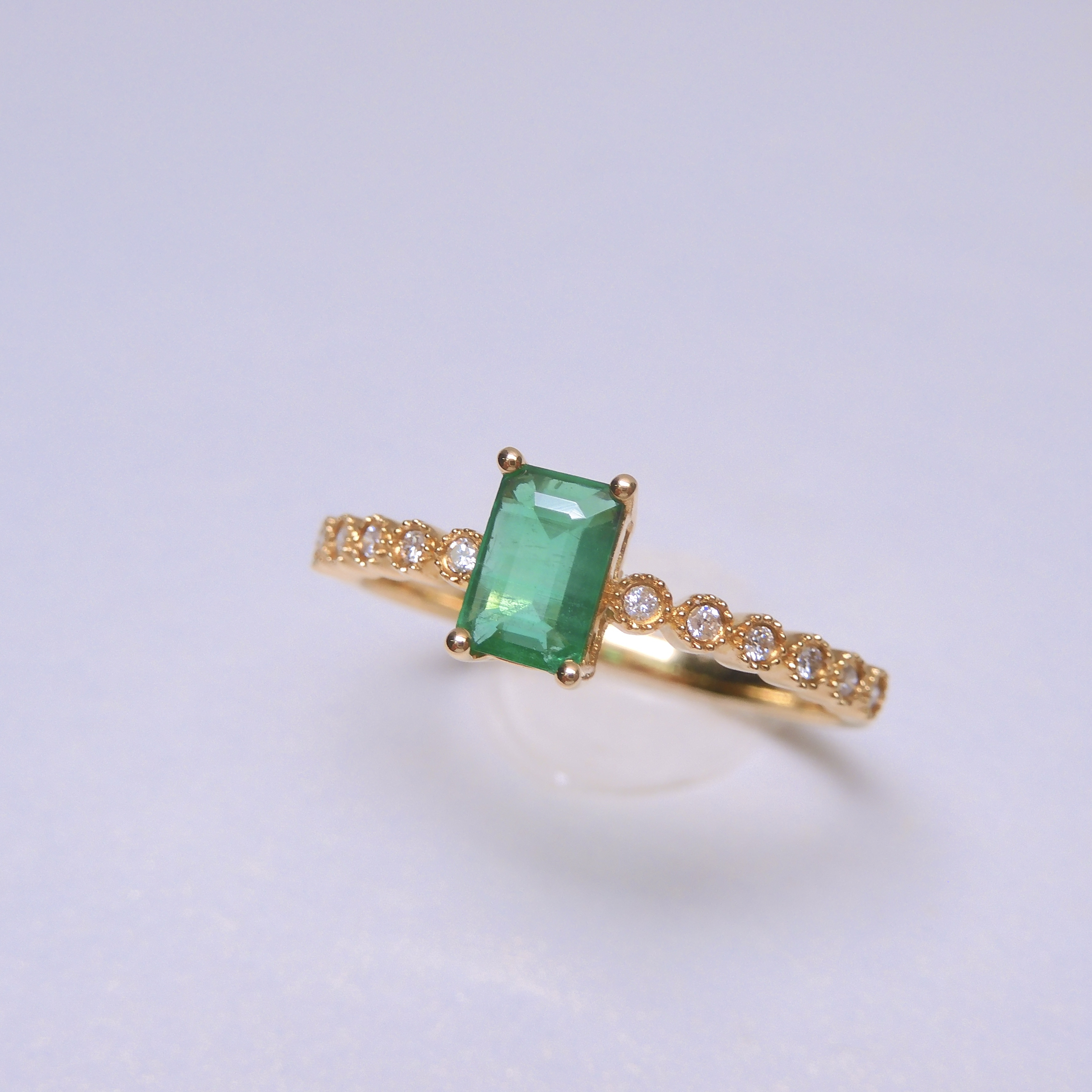 18K金 0.38ct 綠寶石戒指