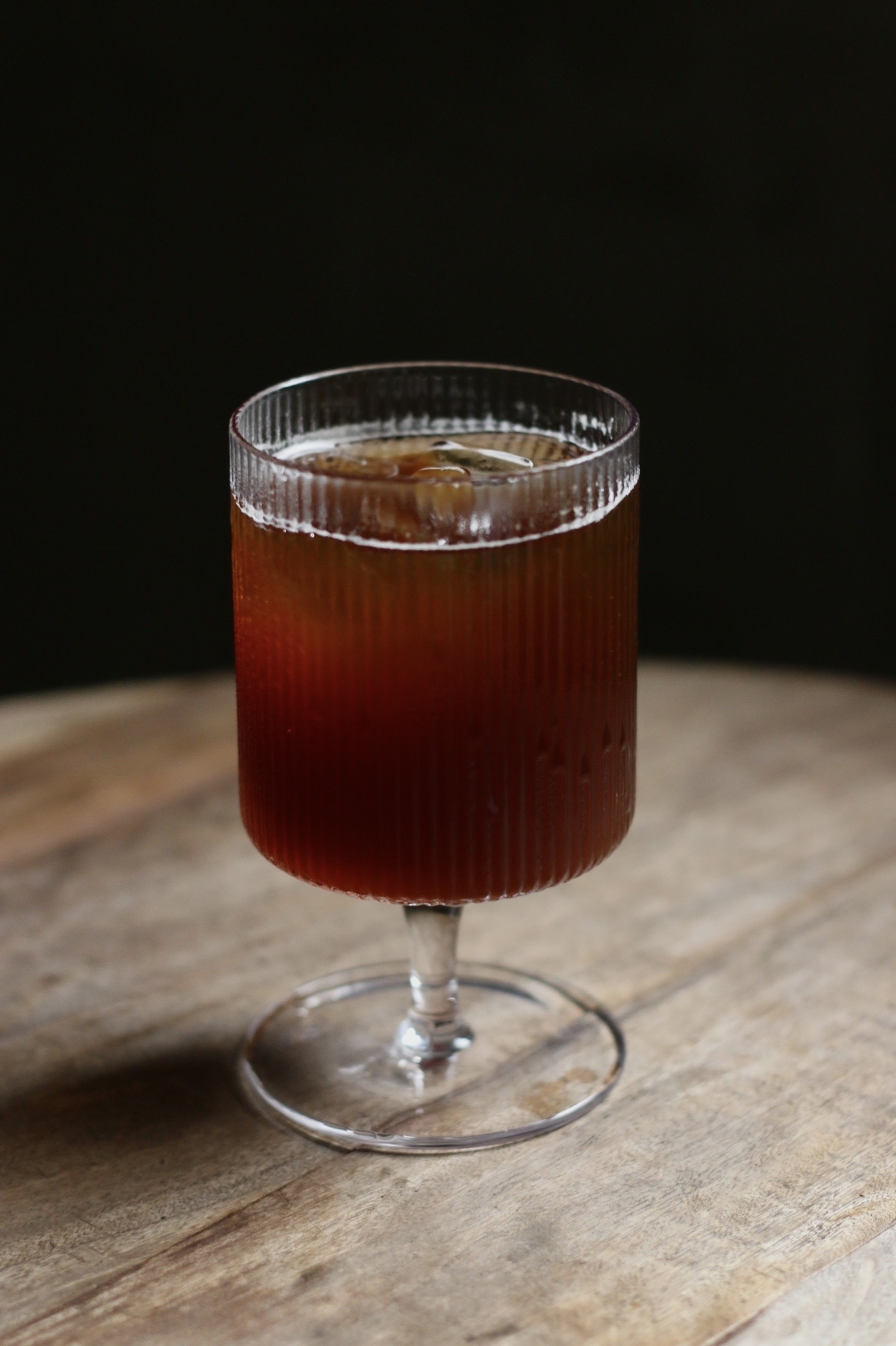 豎紋高腳杯 300ml