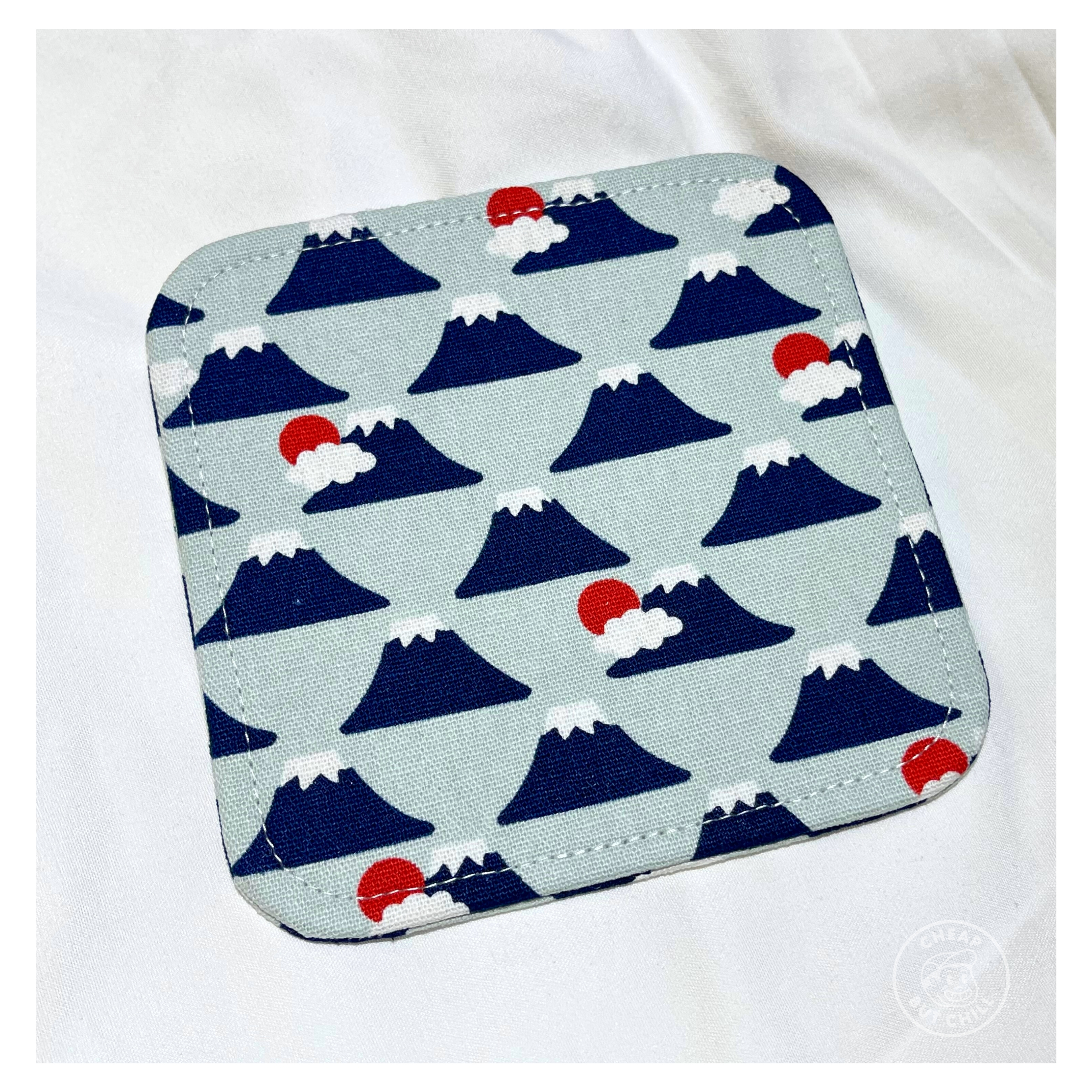 New 🗻 富士山手工隔熱杯墊
