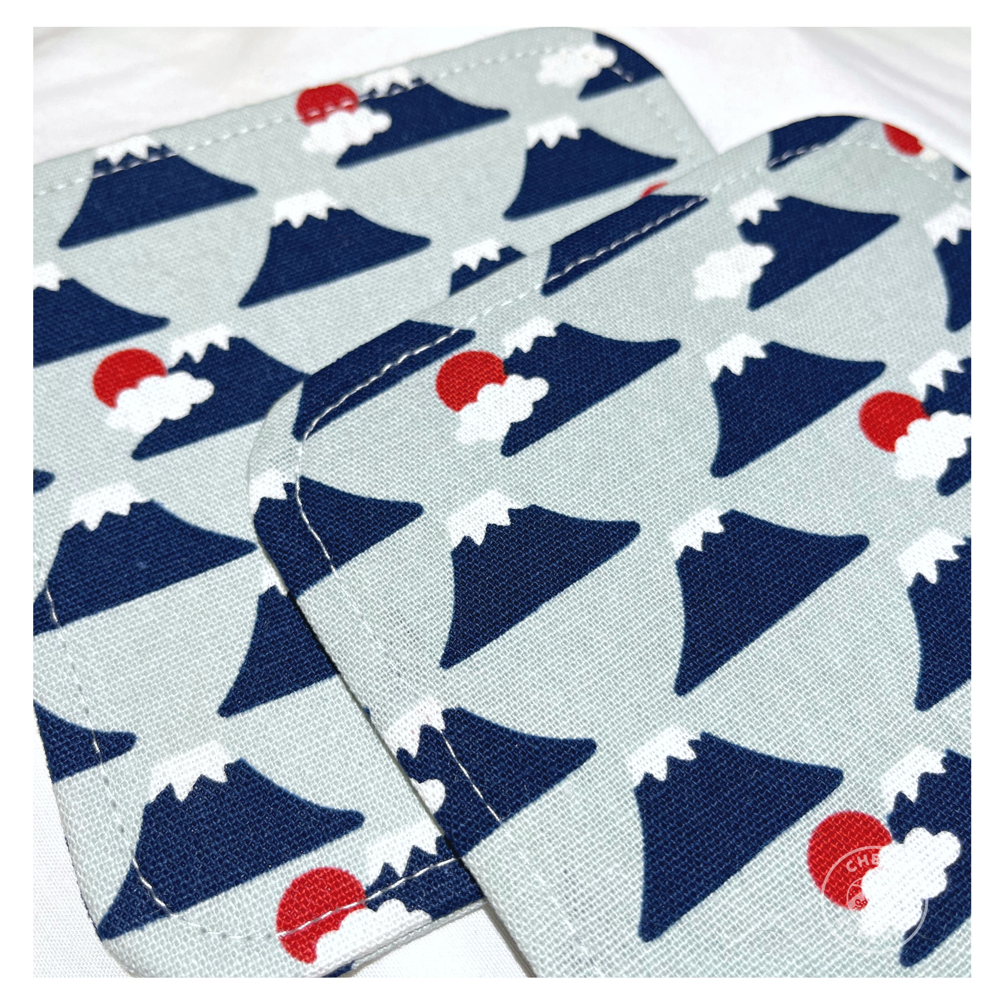 New 🗻 富士山手工隔熱杯墊