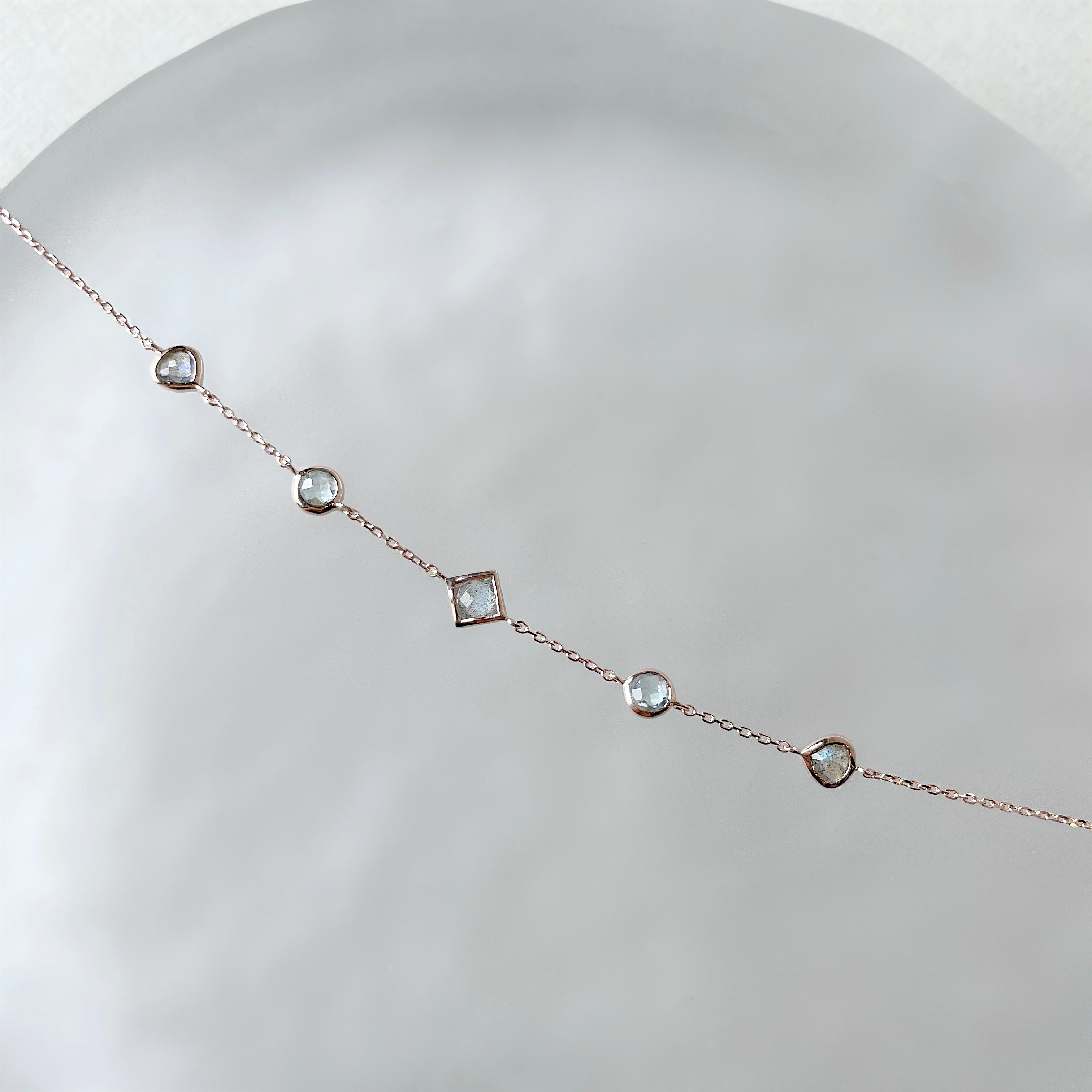 五顆拉長托帕不規則手鏈