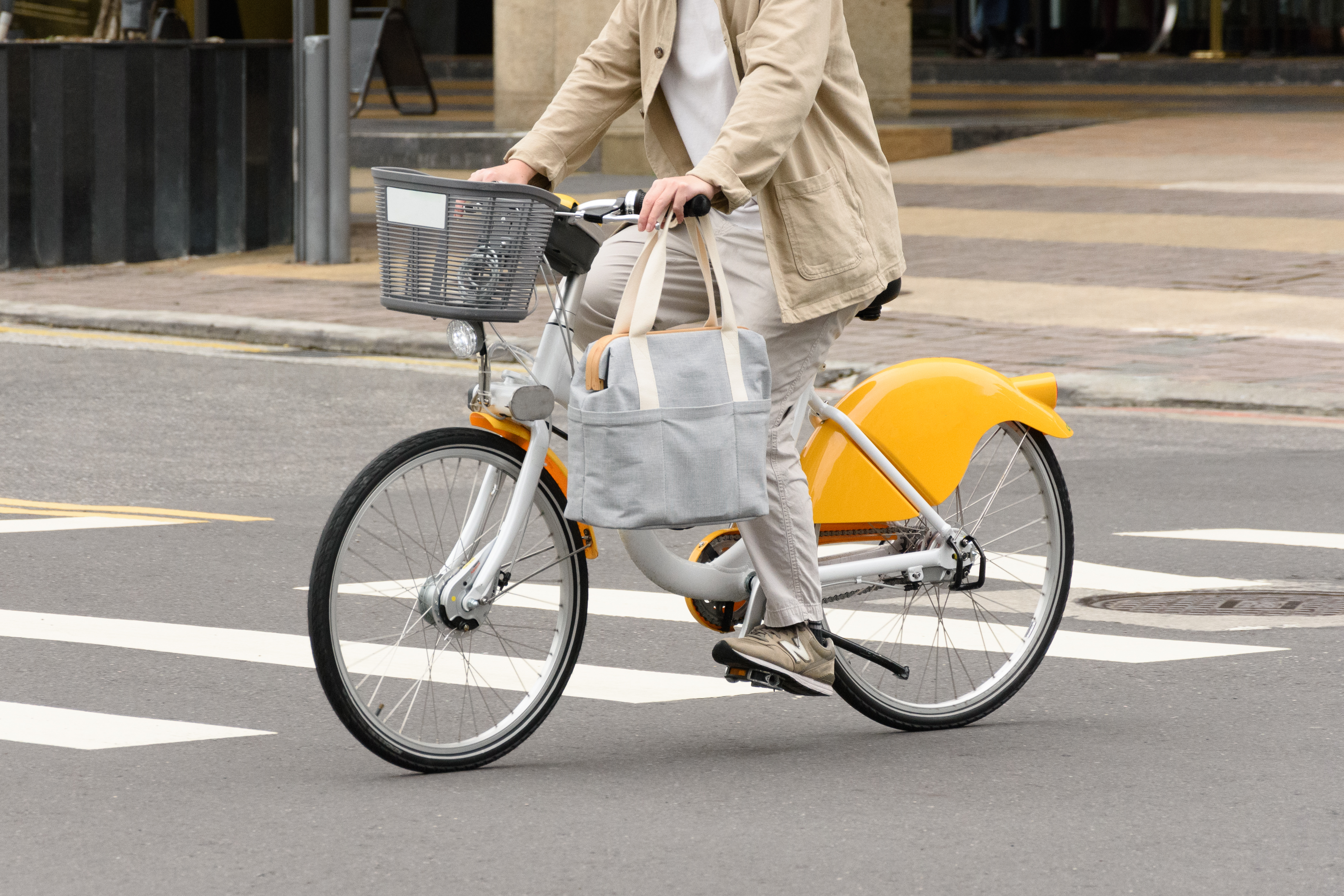 帶著 Uroki 通勤包 上班