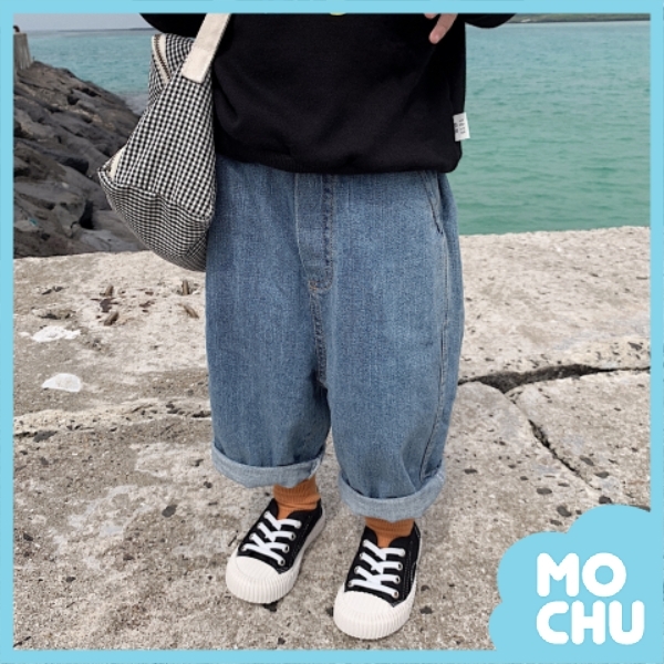 休閒寬鬆藍色牛仔褲