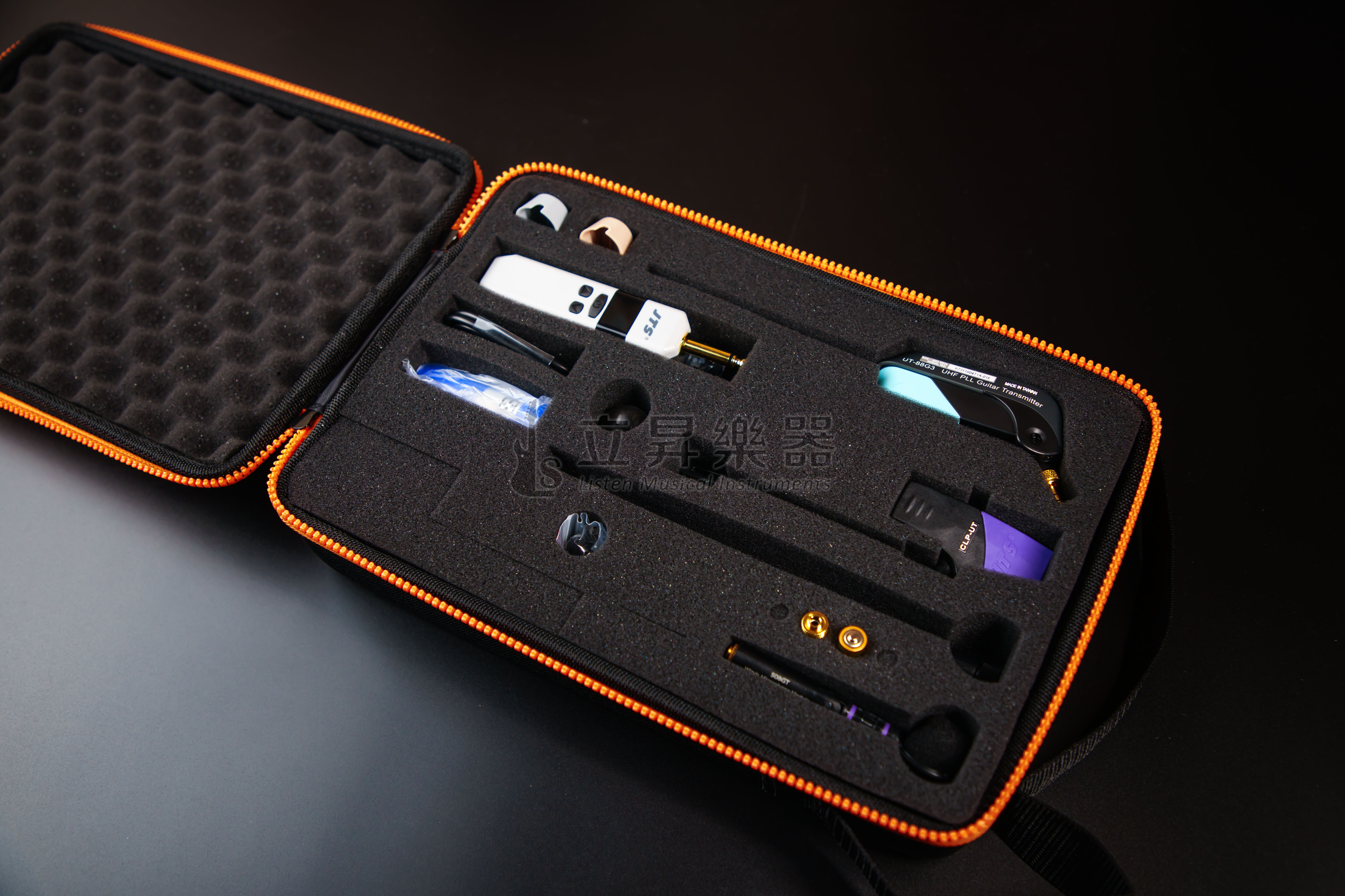 JTS JTS UT-88G3 無線麥克風系統 UHF頻段 無線導線 薩克斯風 管樂 吉他 第 4 張圖片｜三峽銅管 / 管樂