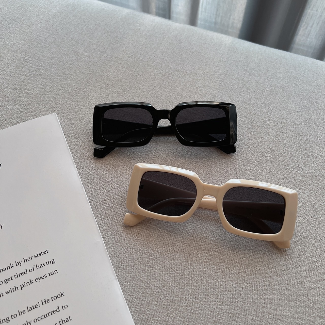 S0123543質感粗膠框小臉墨鏡/二色