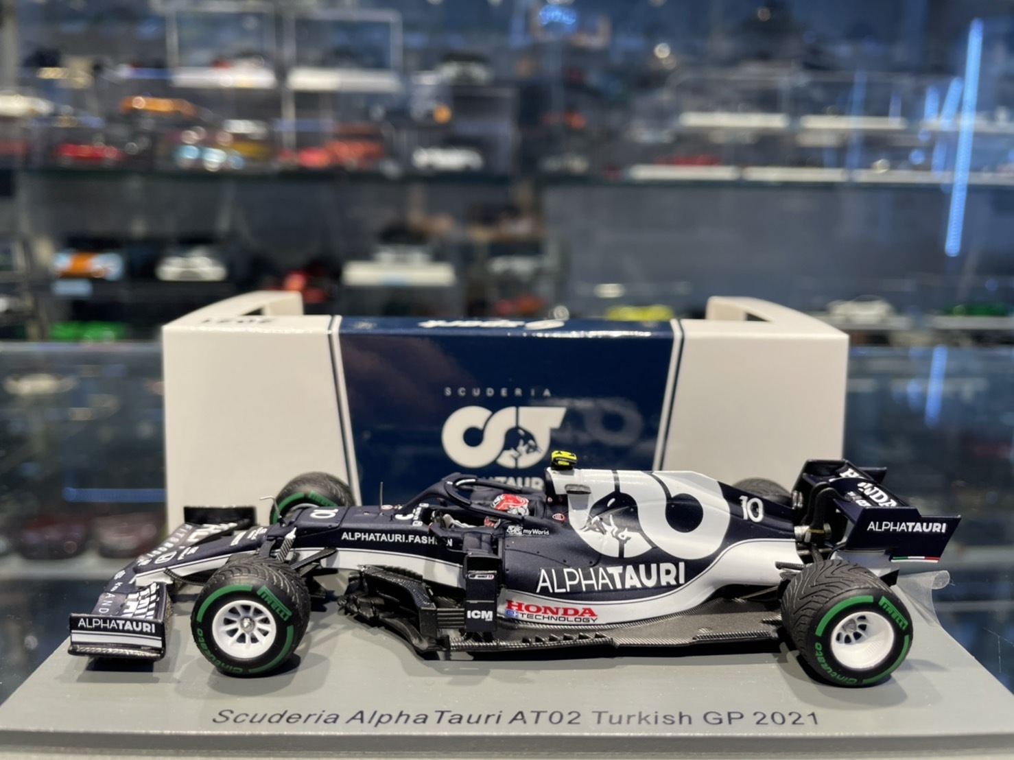 Miniature Spark 1/43 – AlphaTauri AT02 N°10 – GP Turquie 2021 – Pierre Gasly – Résine