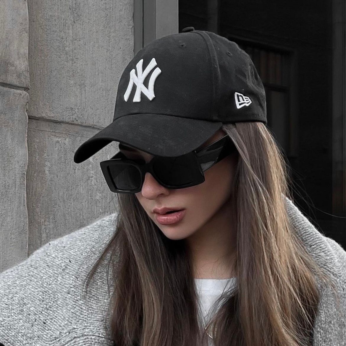 S0123543質感粗膠框小臉墨鏡/二色