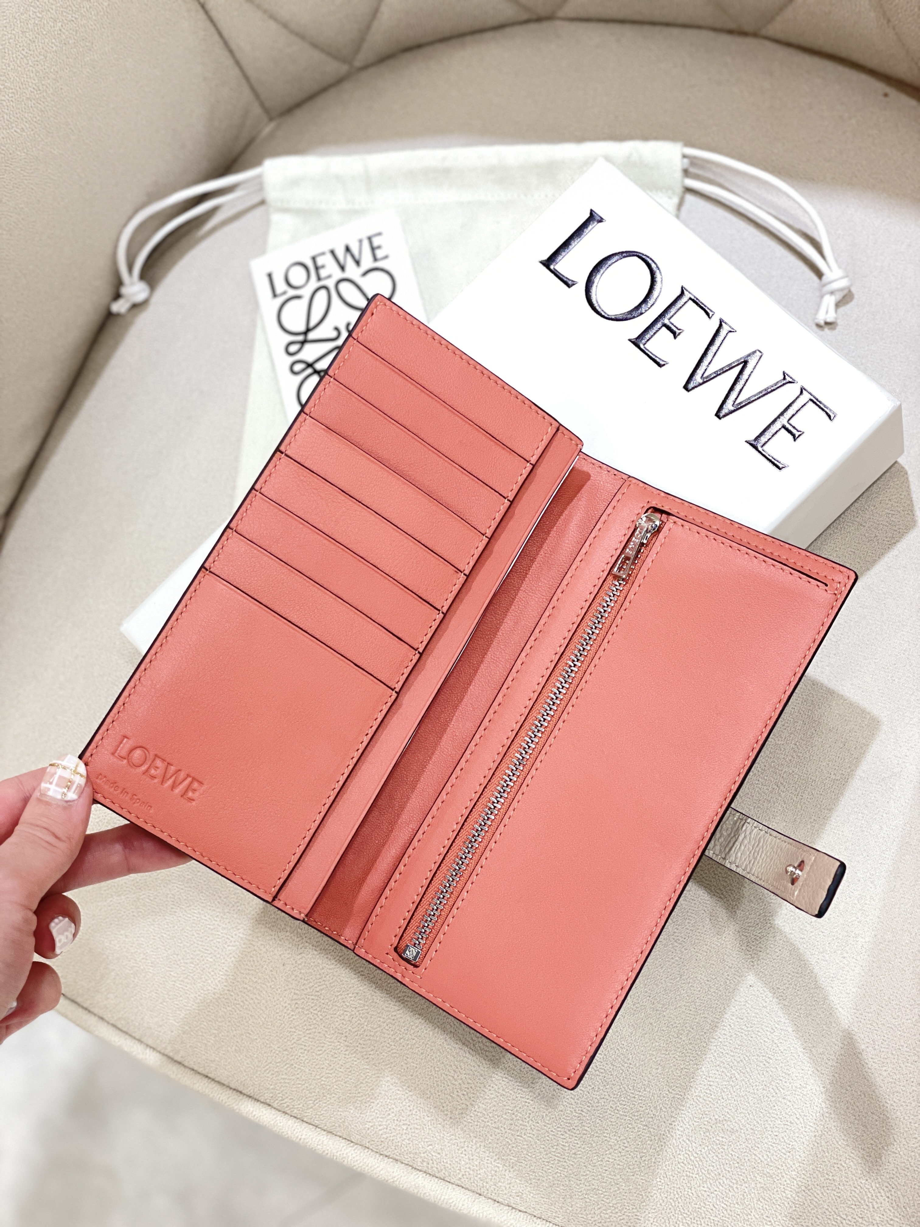 LOEWE Large Vertical Wallet