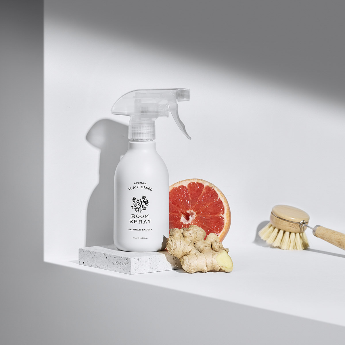 APOMAN 驅蟲少年® : 居家精油空間噴霧 (葡萄柚生薑) / 廚房淨異味 (輕鬆一噴！不用擦拭，就能淨化空間！除臭～) <好累喔～不想打掃嗎？那就買這個！> #涼感清新 #室內淨化 #懶人專用