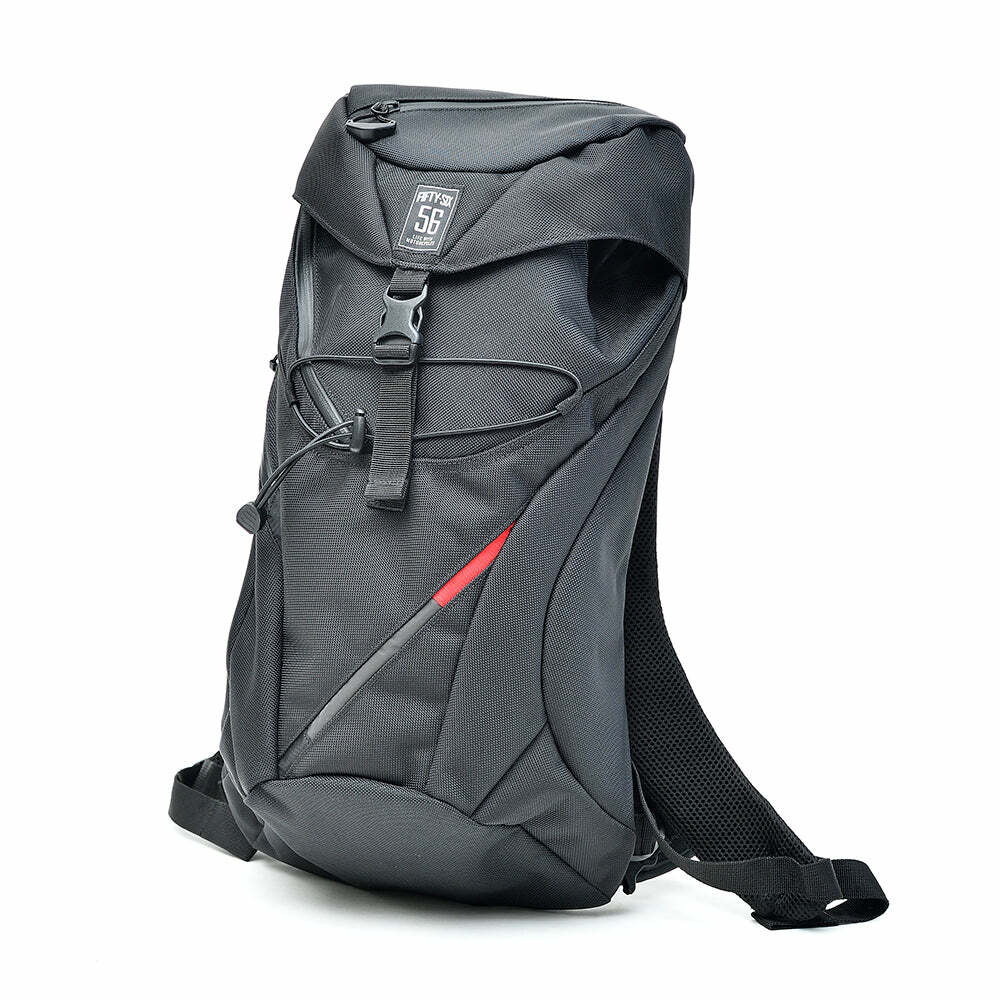 56DESIGN KUSHITANI AIR THROUGH 後背包，黑色卡其兩色可選，日常與輕旅行皆適用