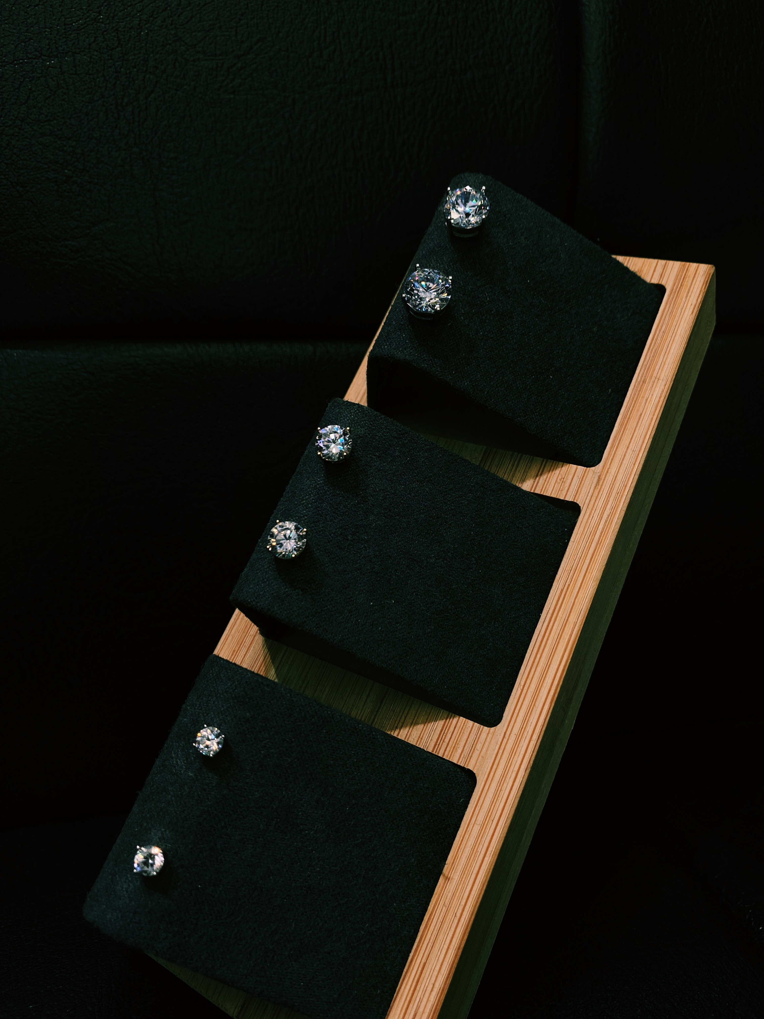 Gold Coast 鑽石耳釘 耳環 耳針 四爪