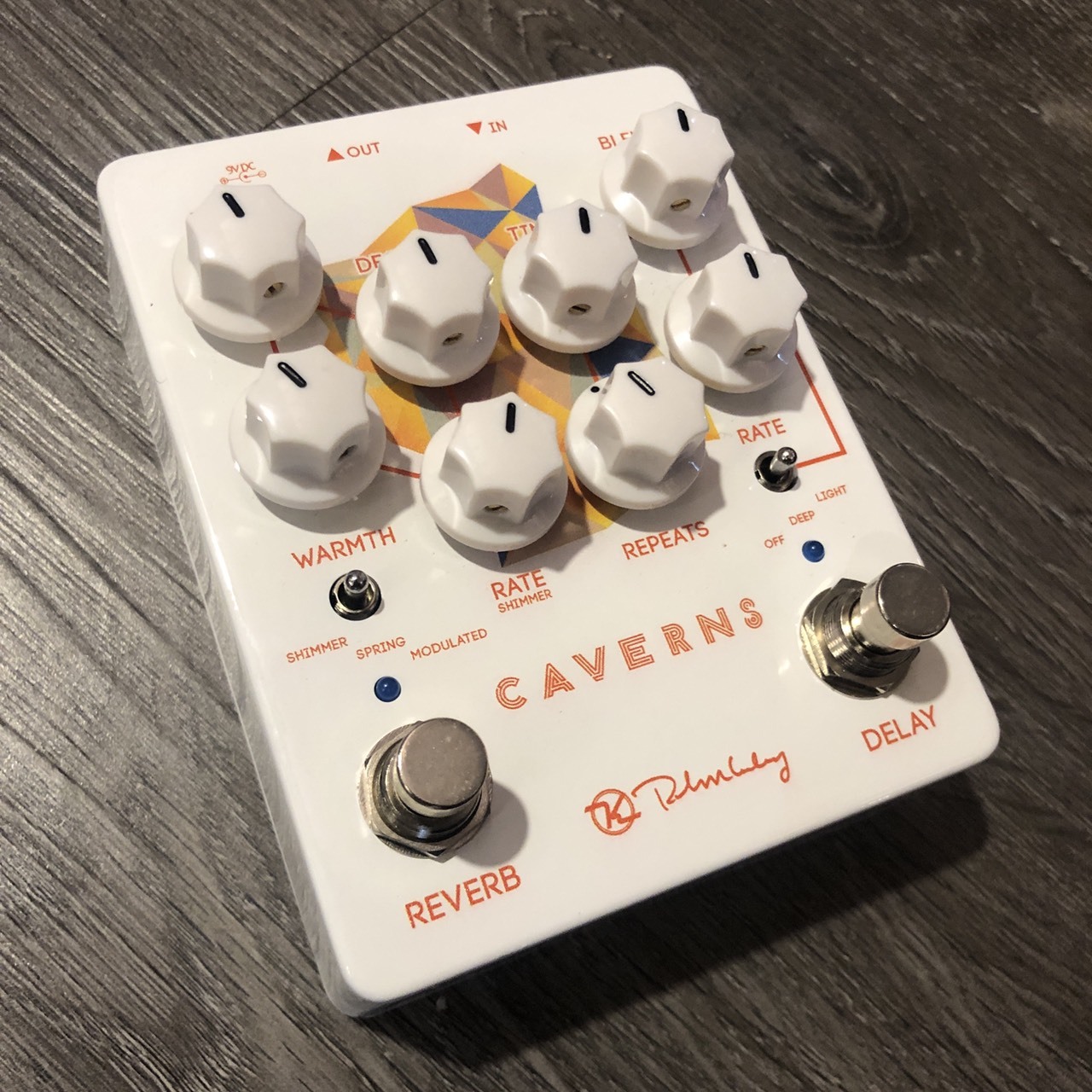Keeley Caverns Delay Reverb v2 效果器
