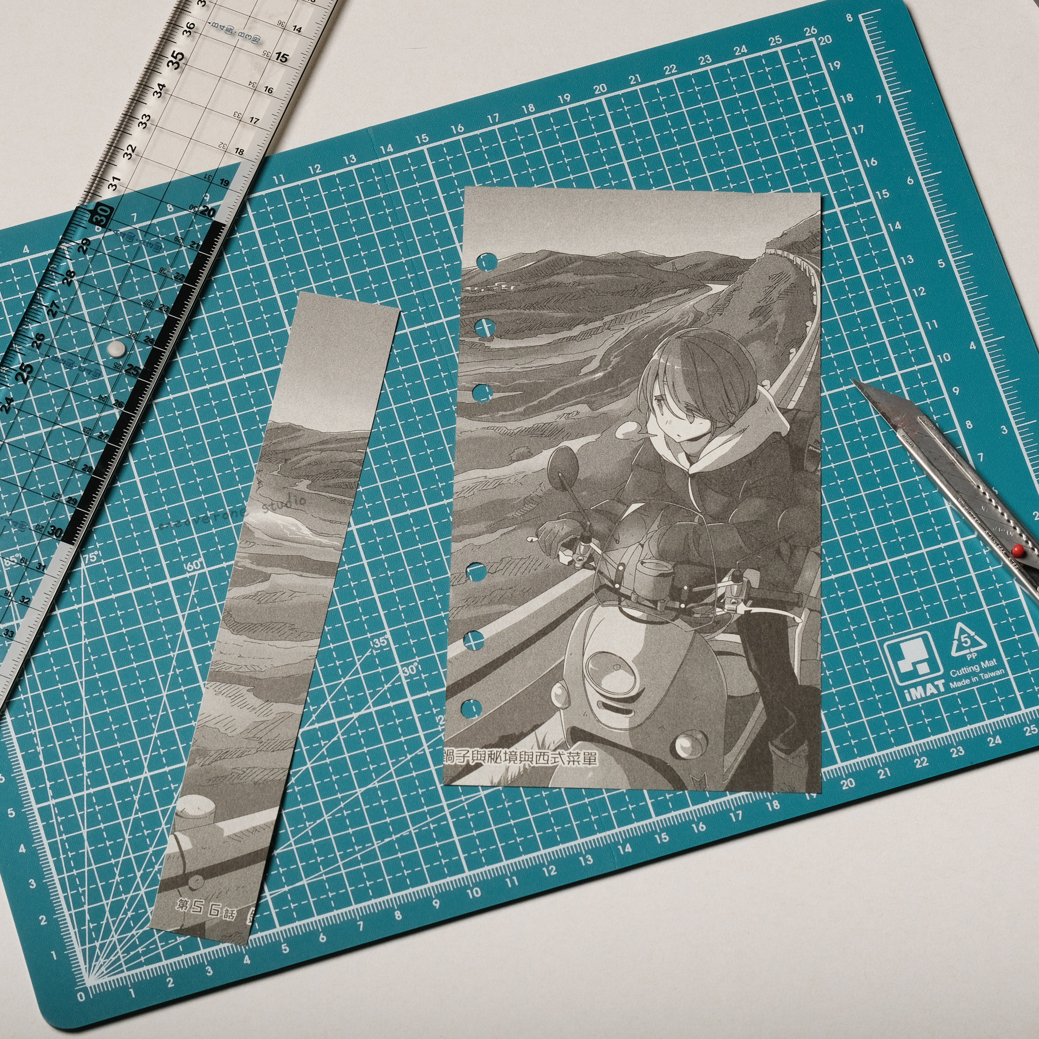 iMAT A4書型摺疊切割墊/單色款/iMAT/臺灣