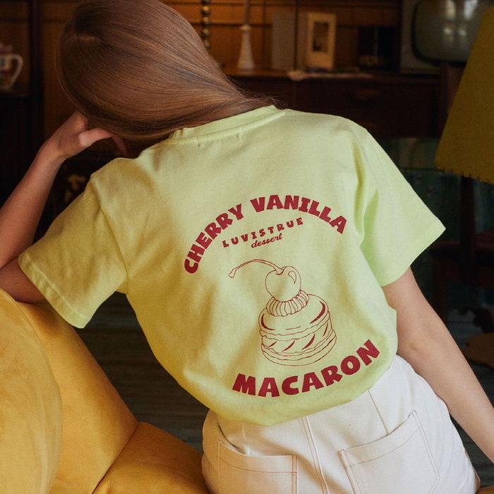 LUV IS TRUE DE CHERRY TEE (LIME)