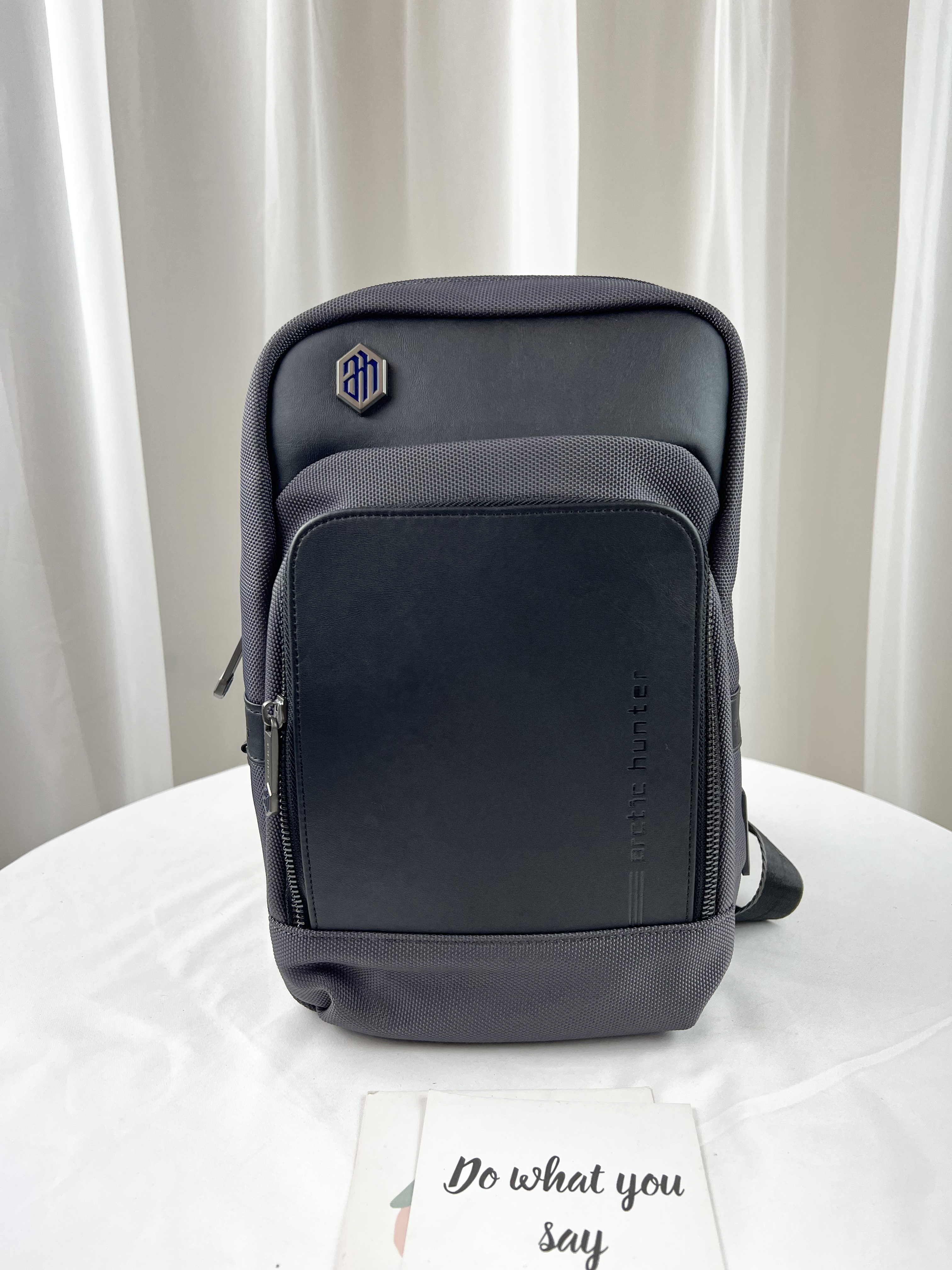 Arctic hunter 深灰色 多功能男用胸包 / 側背包 #SM-XB00116