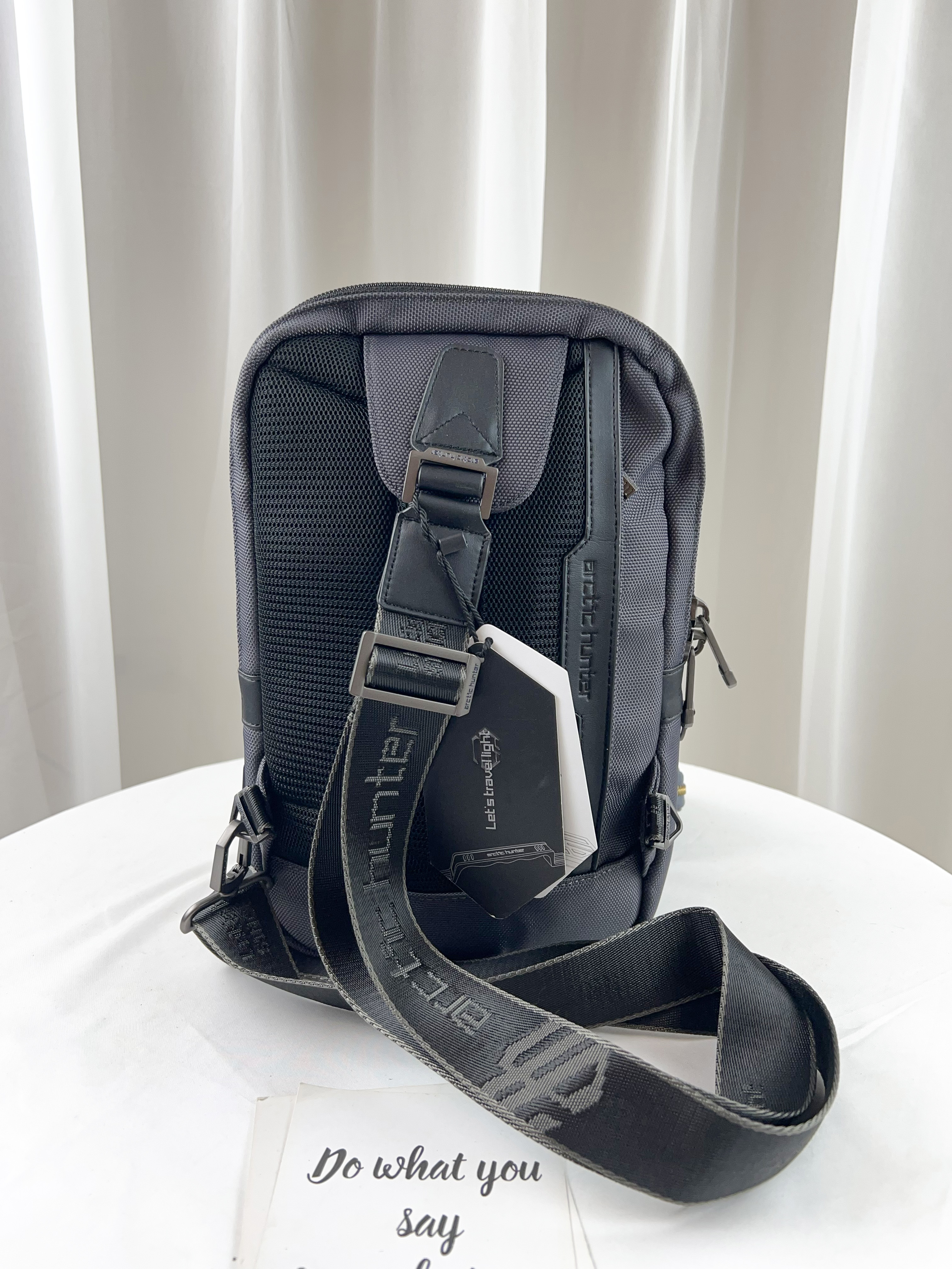 Arctic hunter 深灰色 多功能男用胸包 / 側背包 #SM-XB00116