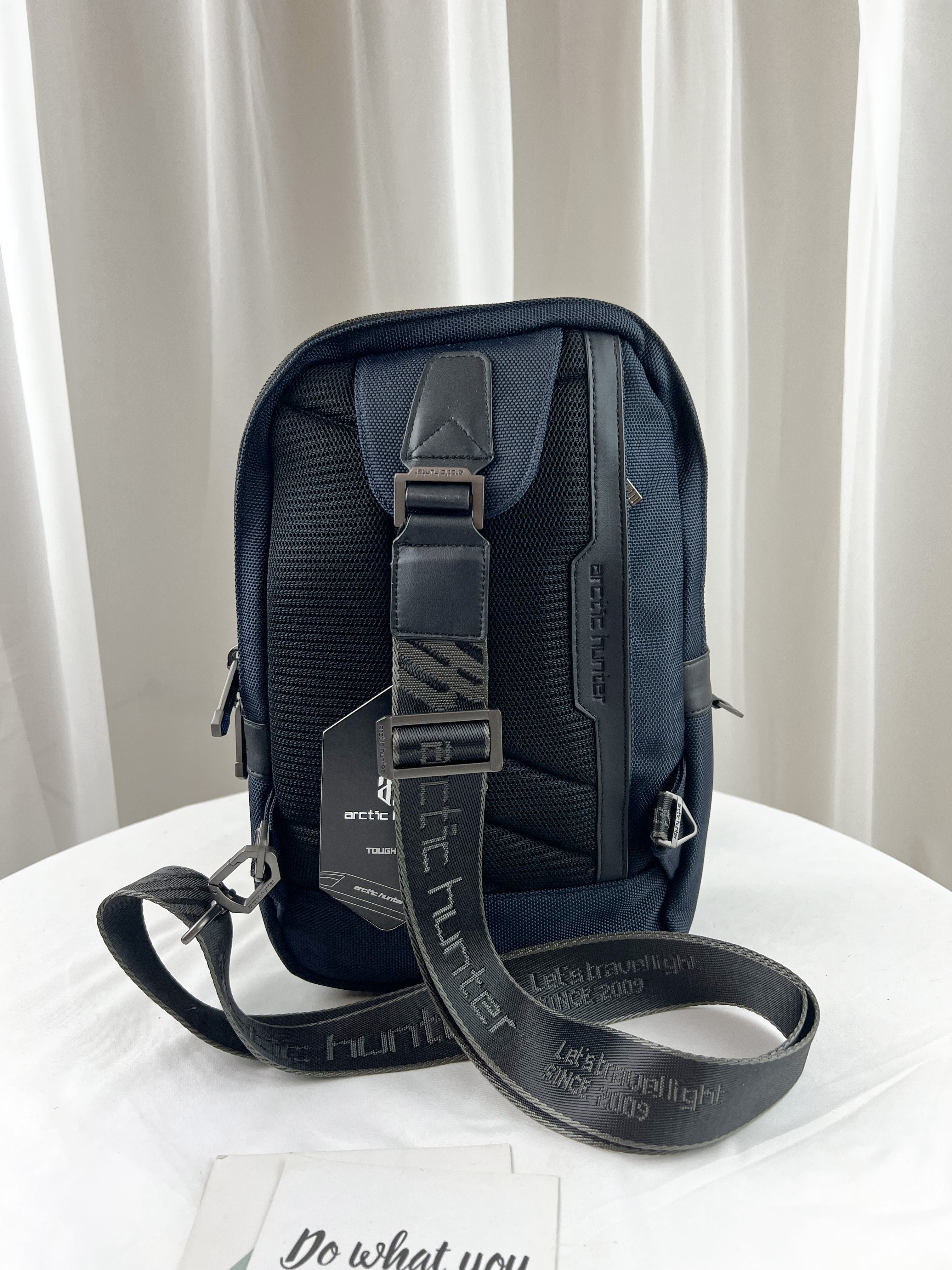 Arctic hunter 深藍色 多功能男用胸包 / 側背包 #SM-XB00116