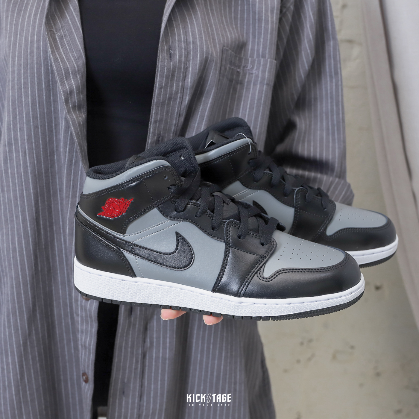 AIR JORDAN 1 (GS) MID SHADOW 黑灰影子休閒鞋【554725-096】 値下げする商品 NIKE 23.5cm 554725-096 mid jordan1 air スニーカー
