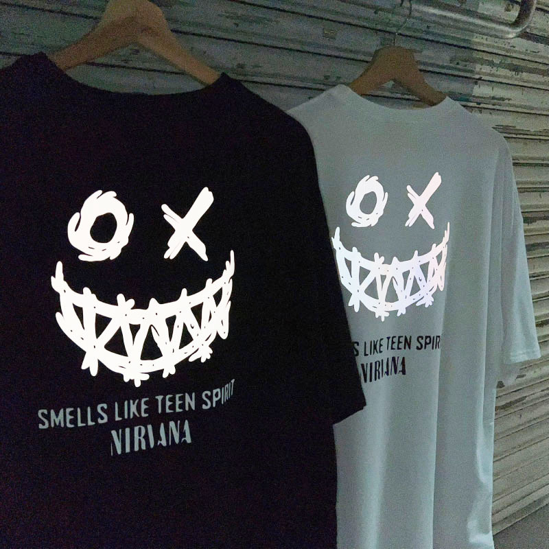 反光鬼臉 笑臉 落肩五分袖 ↗採用升級細絨棉