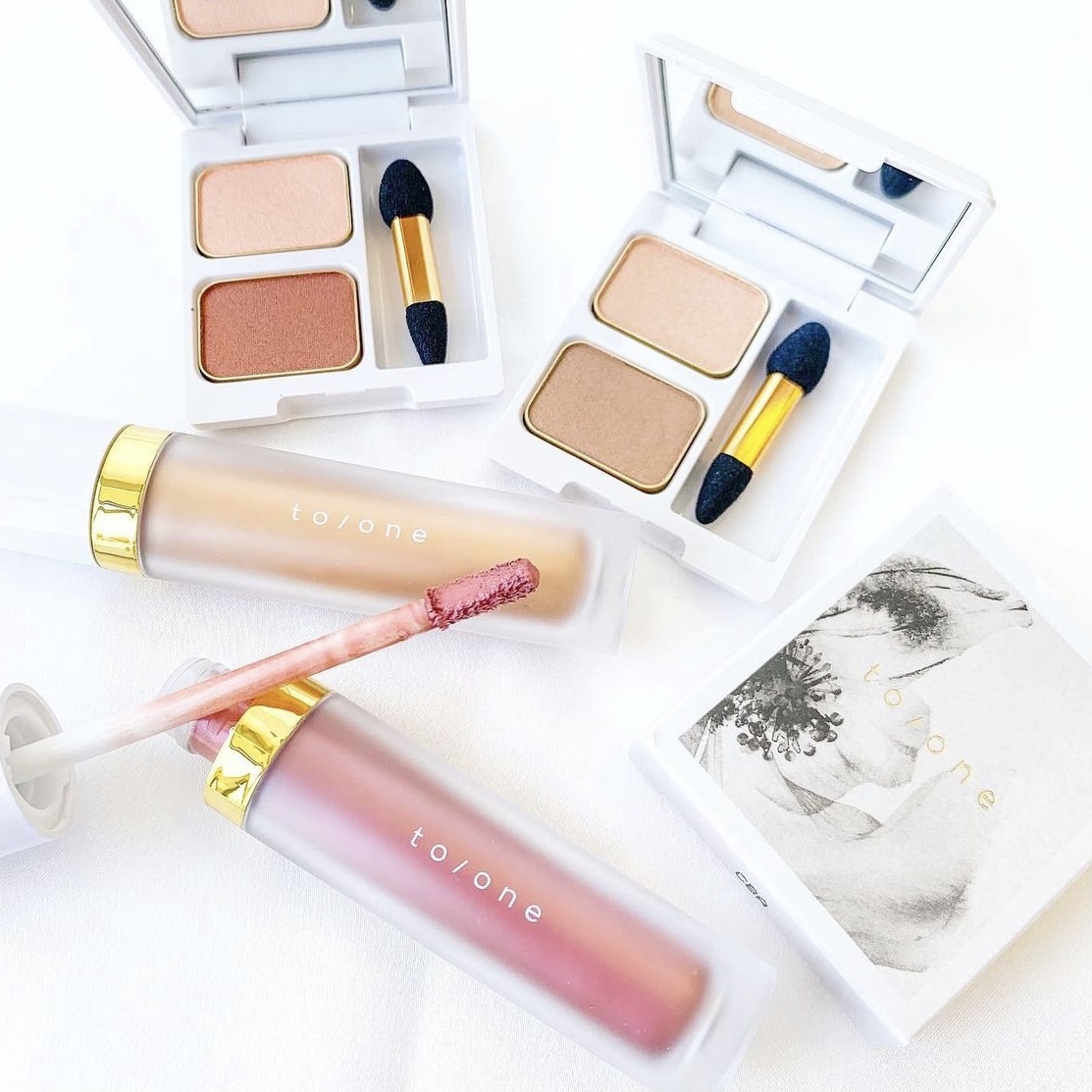 [限定] to / one Limited Eye Shadow Item SS Collection